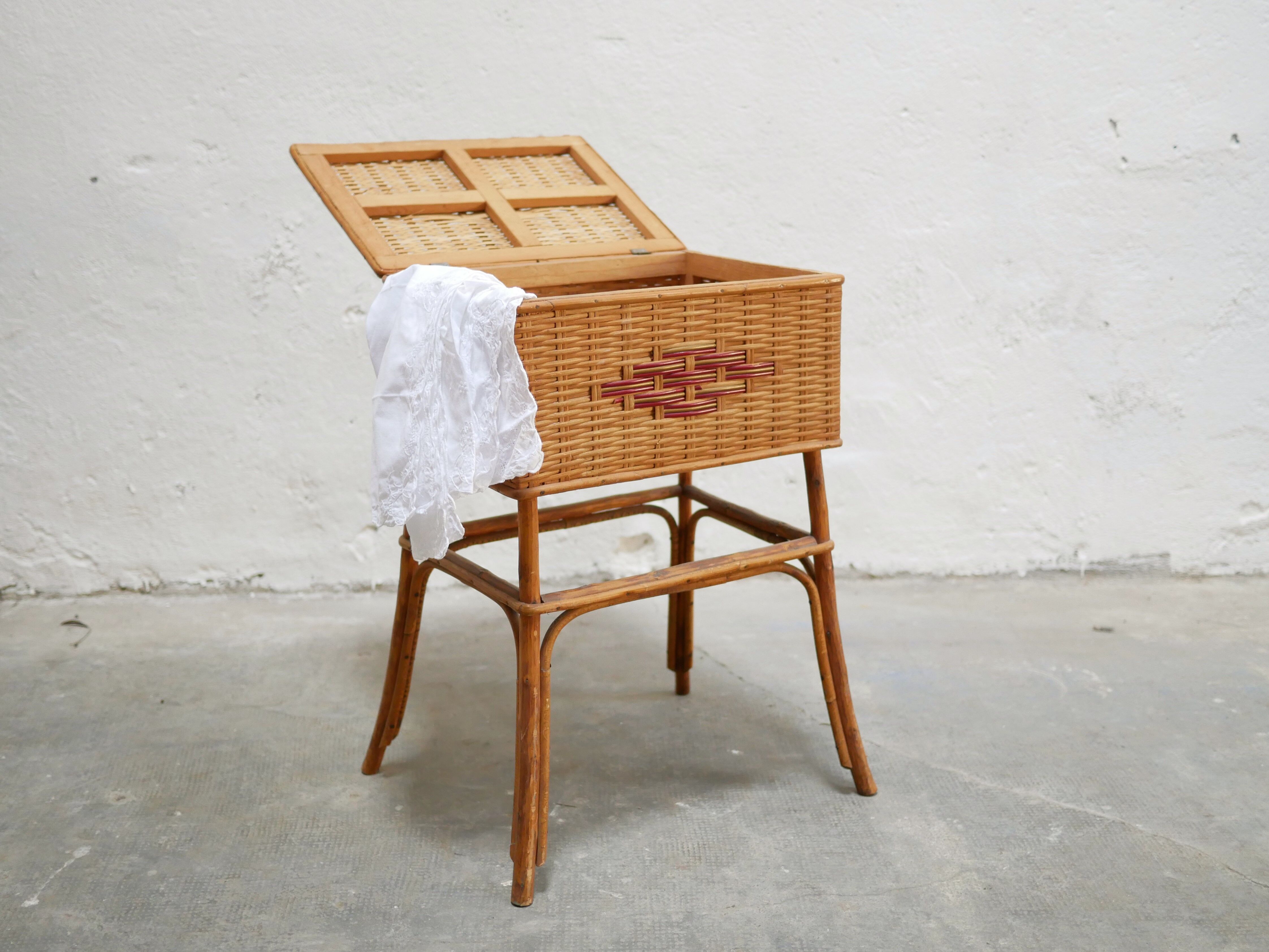 Worker vintage rattan basket