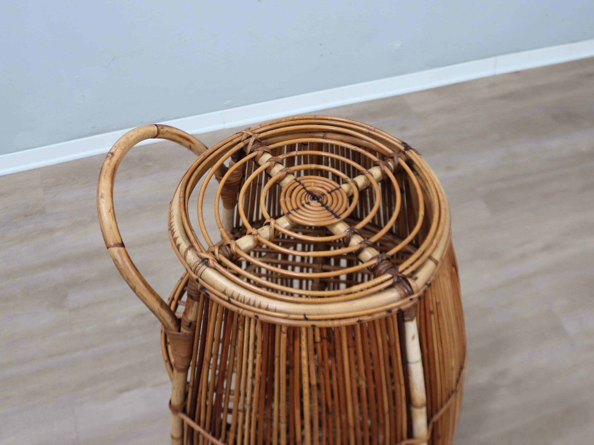 1960s Italian mid-century modern rattan barrel bar cart