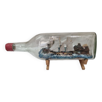 Model boat in bottle