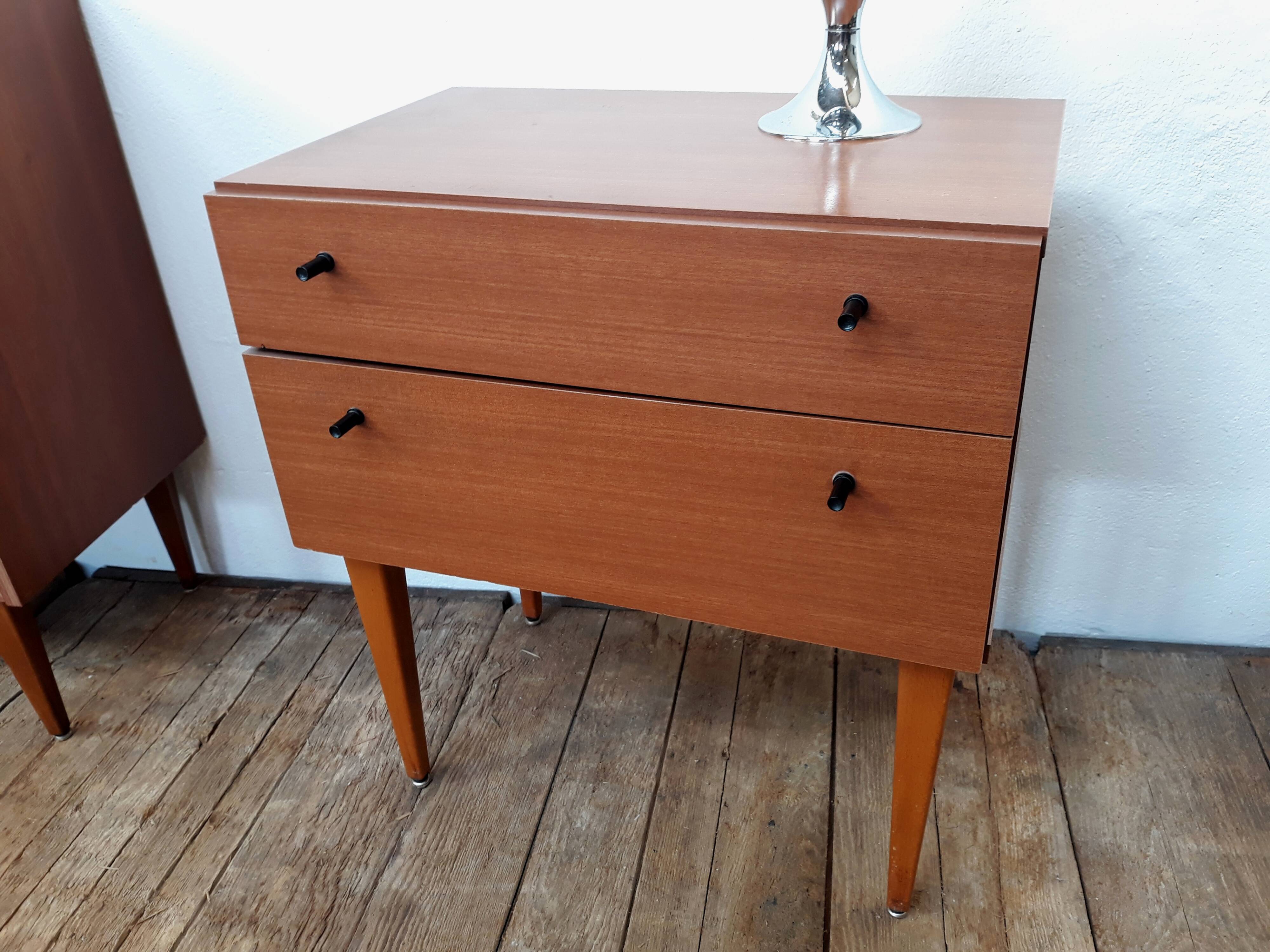 Tables de chevet vintage 1960