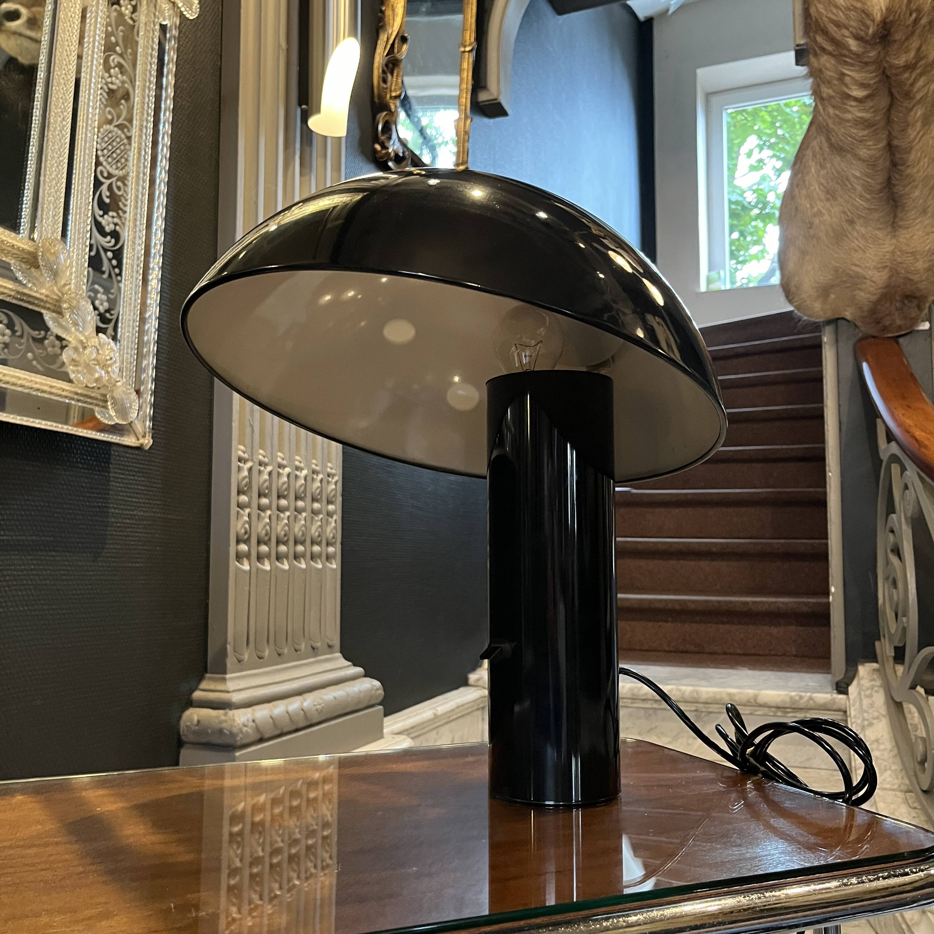 Table or desk lamp, franco mirenzi by valenti luce 'vaga' italian design 1978