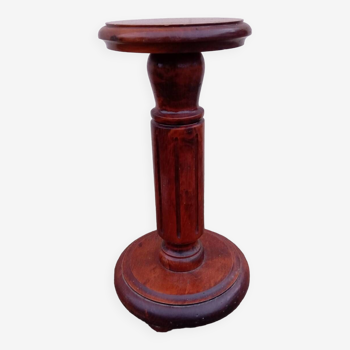 Varnished solid wood plant holder column, rustic chic