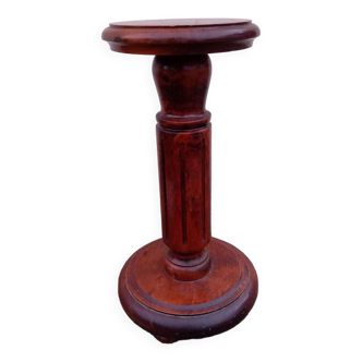 Varnished solid wood plant holder column, rustic chic