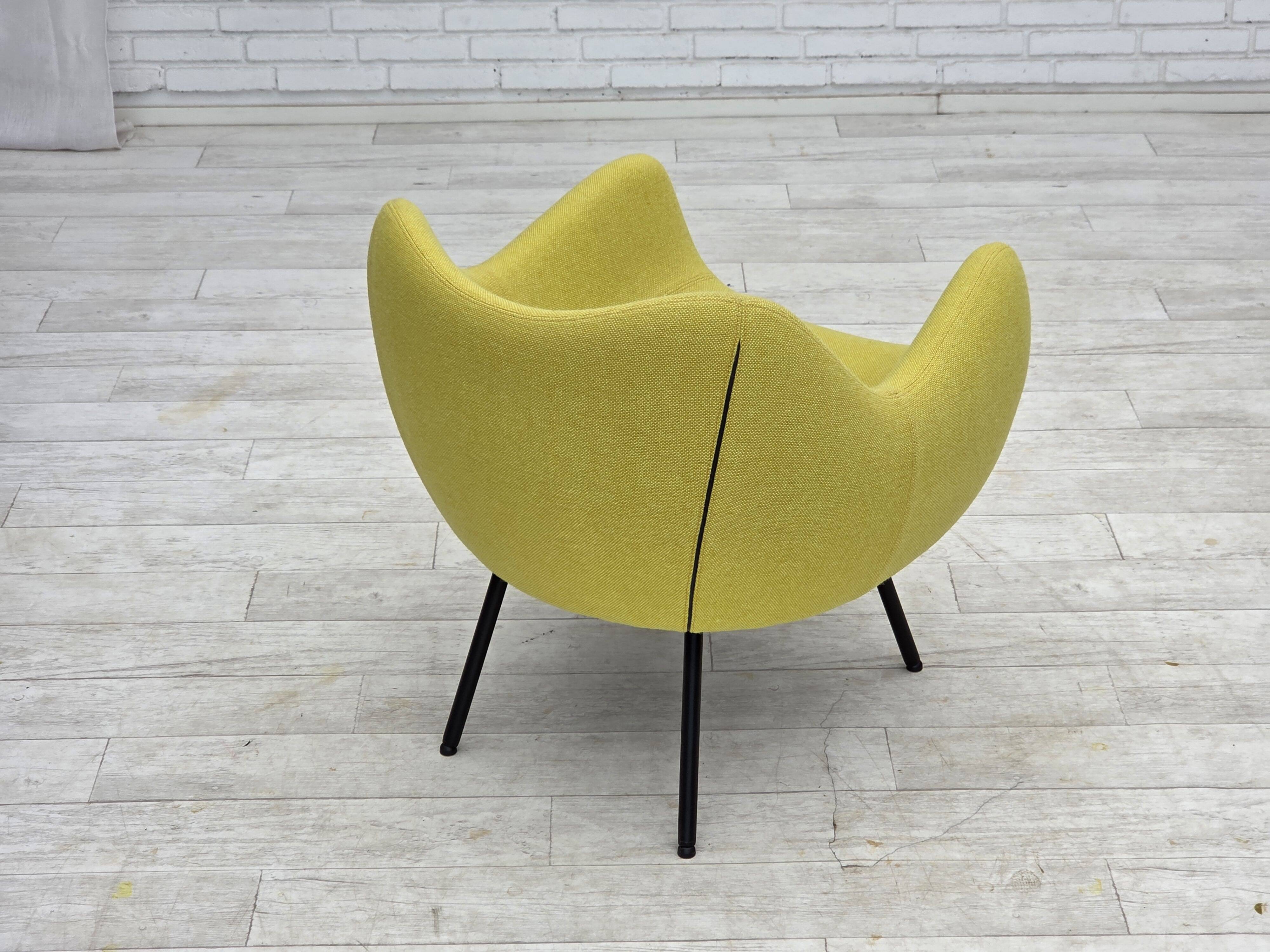 1960s, socialist realism design icon by Roman Modzelewski, model RM58.