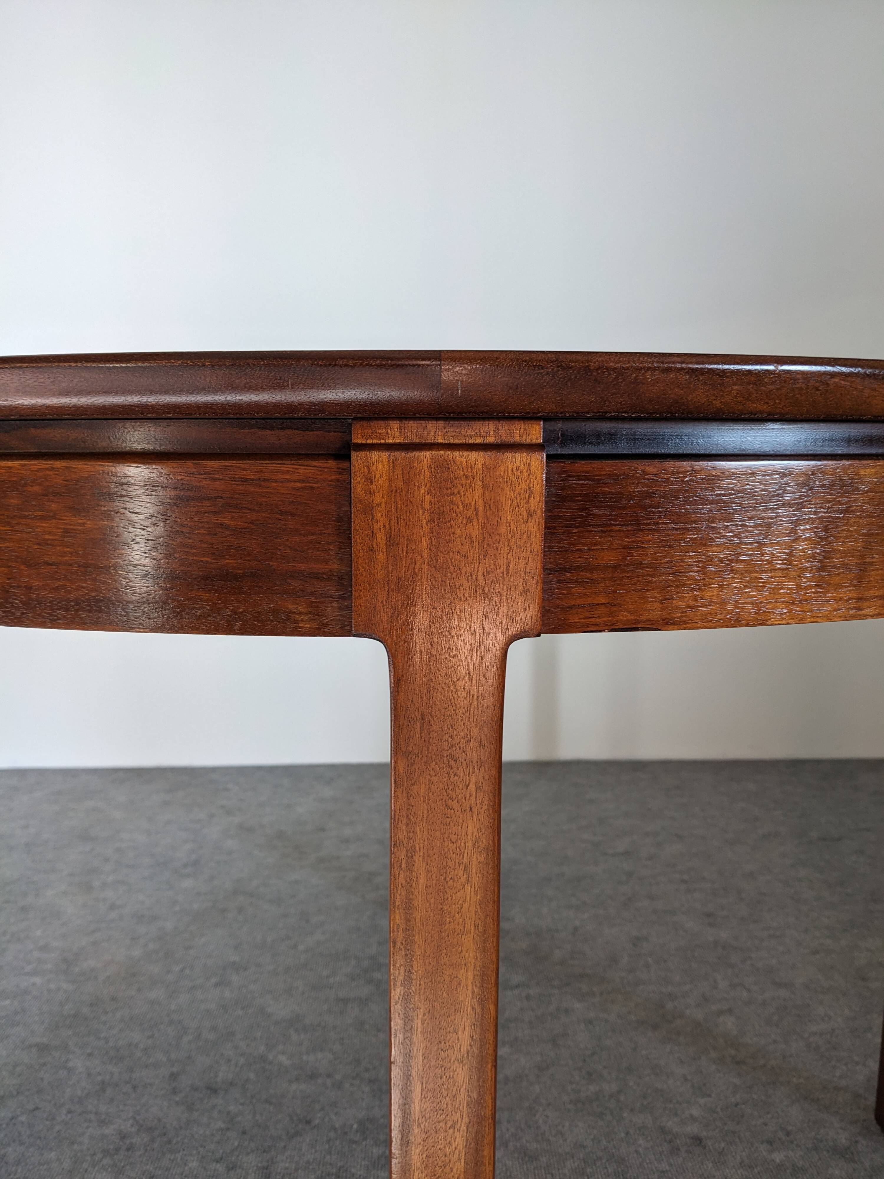 Extendable teak dining table from the 60s/70s