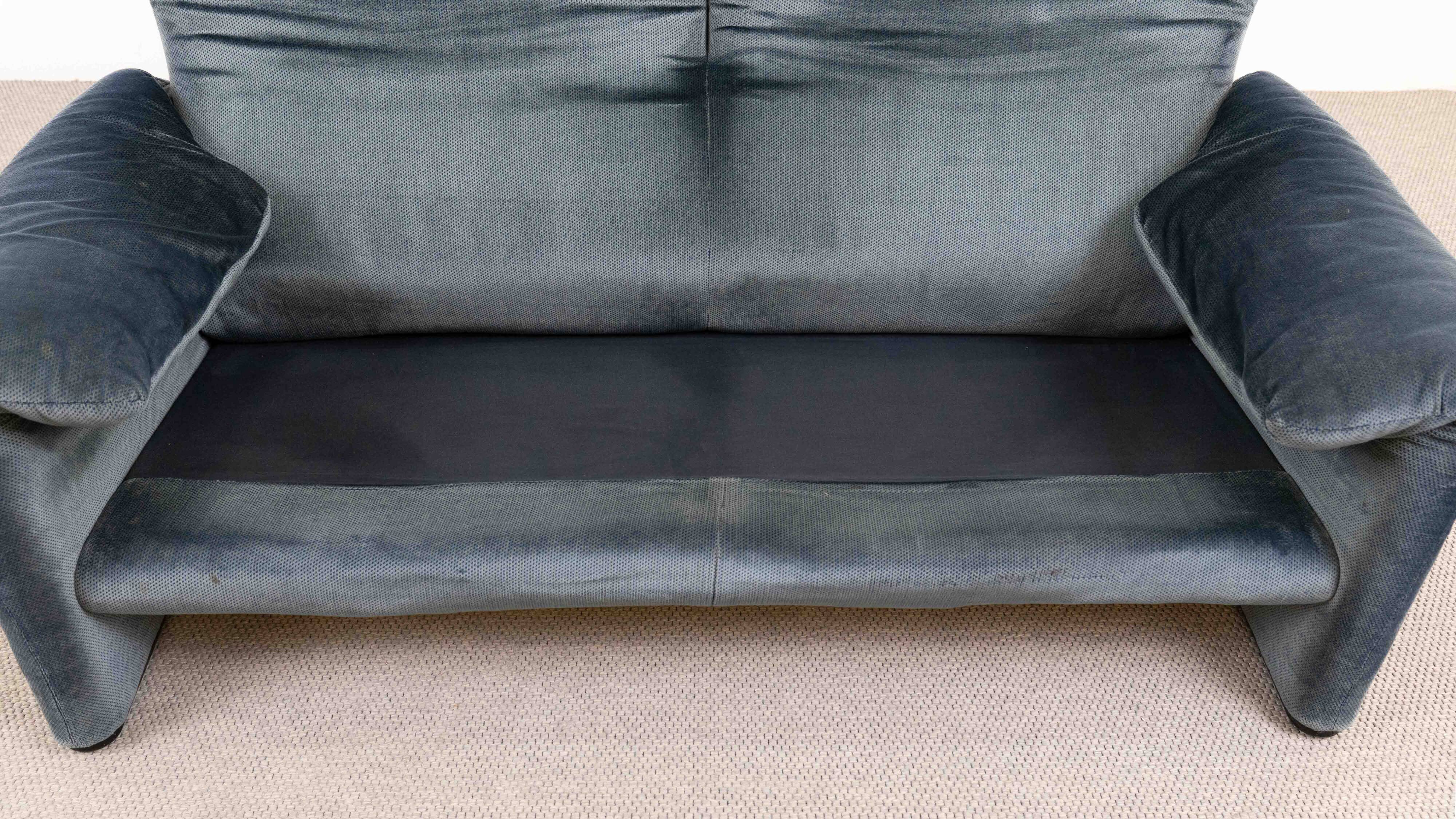 Maralunga Sofa by Vico Magistretti for Cassina, 1980s