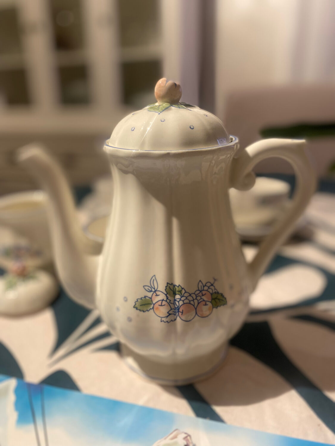 Gien tea service