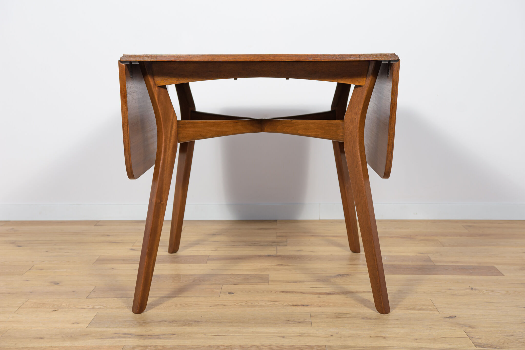 Butterfly Dining Table from G-Plan, 1960s
