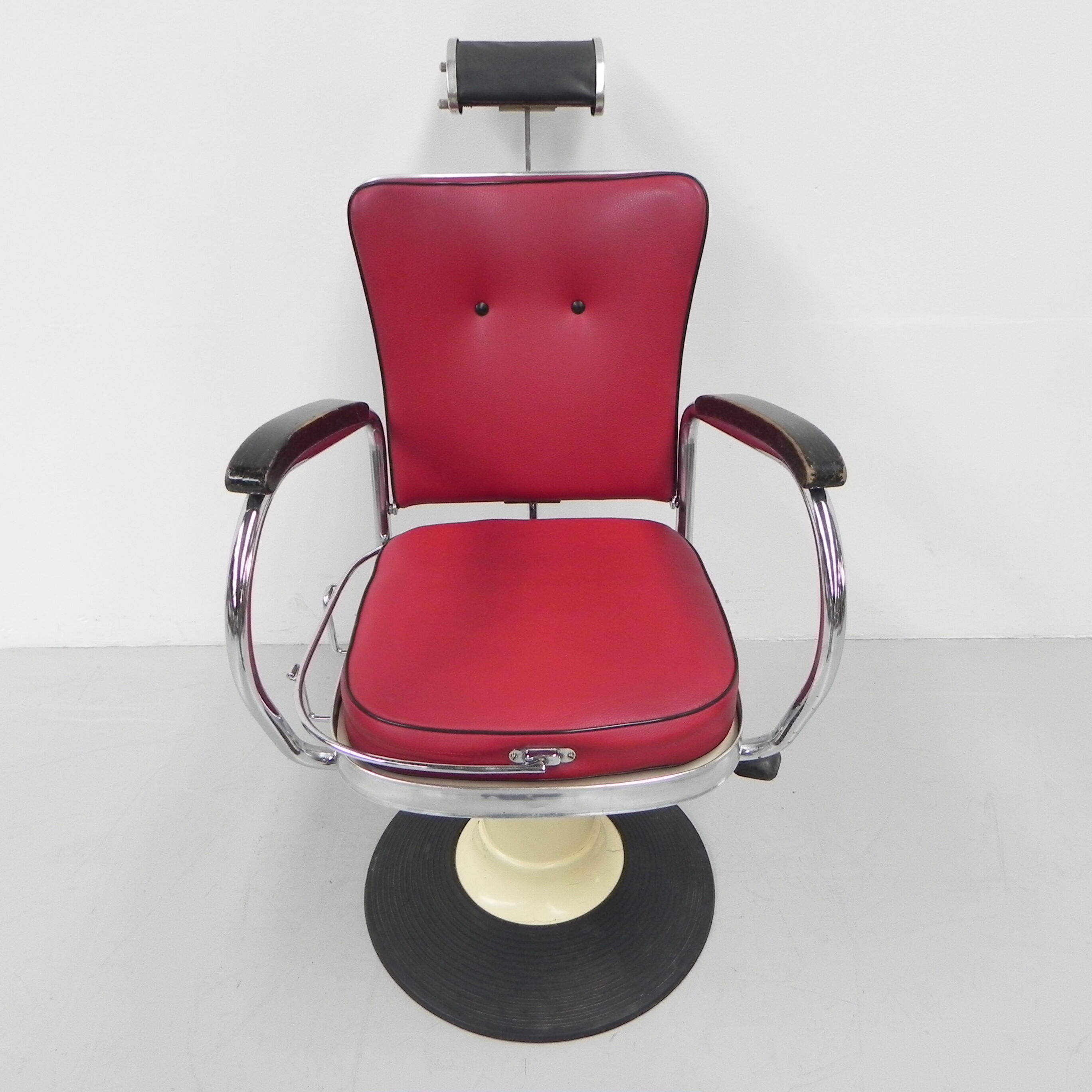 Vintage barber chair, barber chair Nubert
