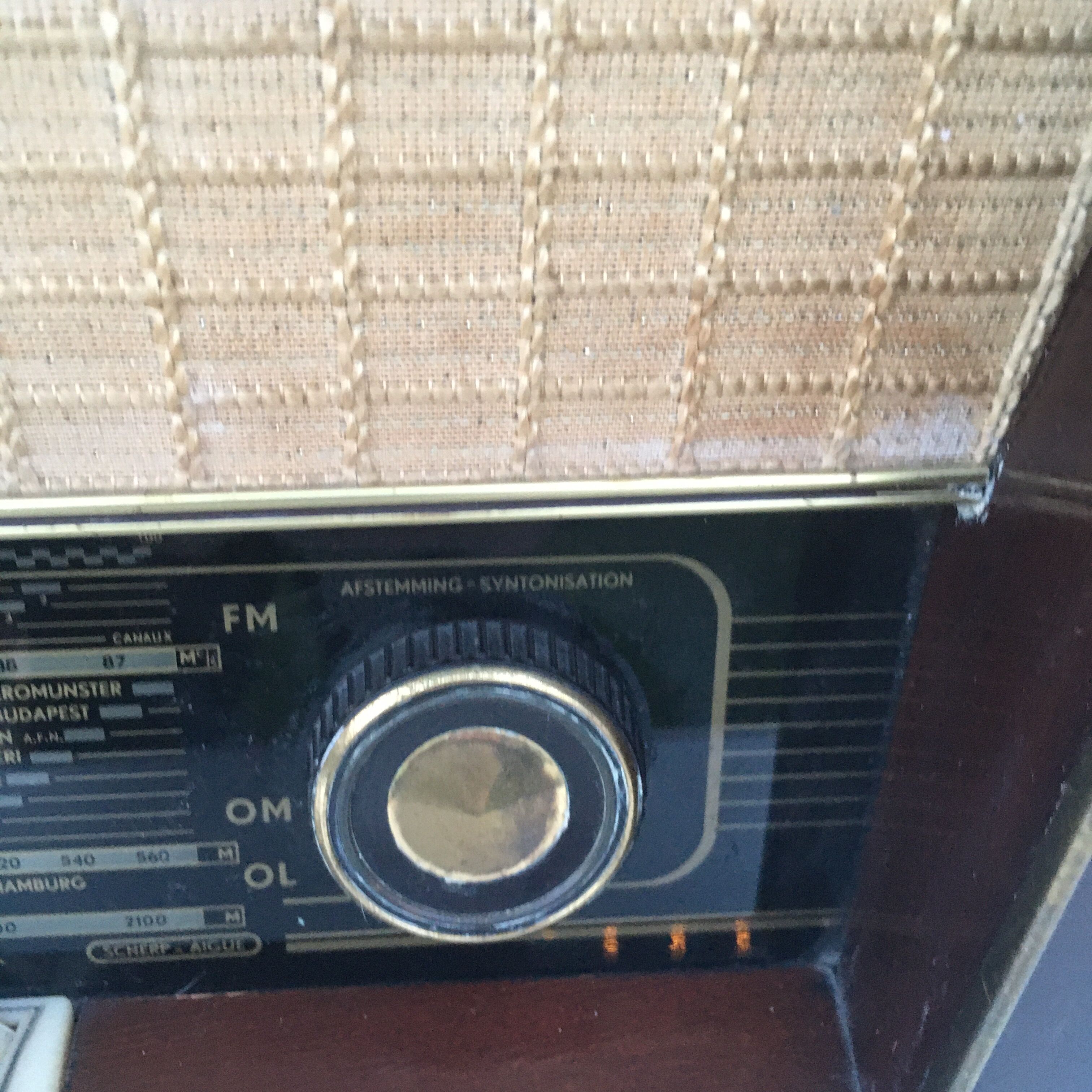 Wooden radio Radiobell