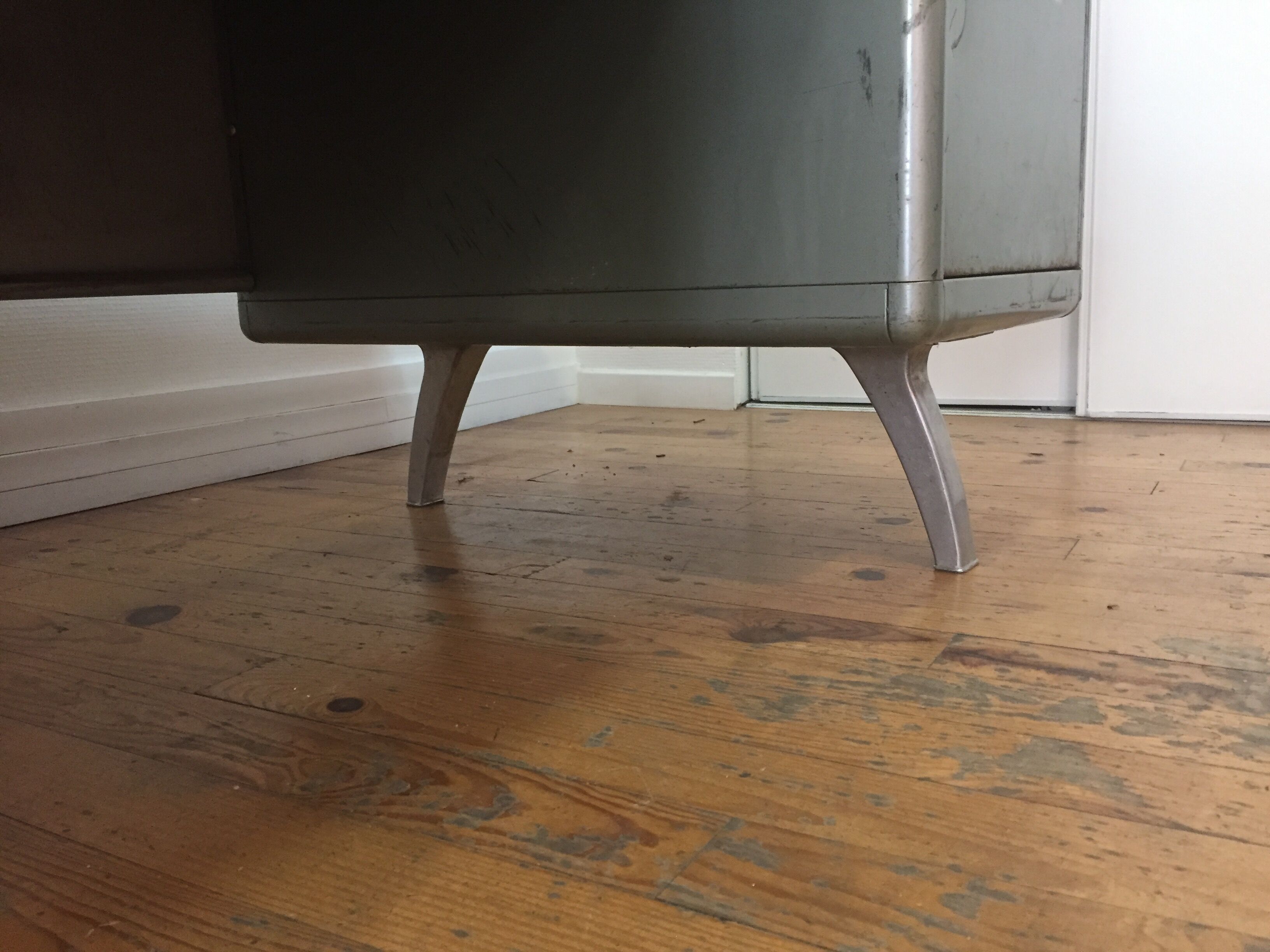 Desk industrial steel yac