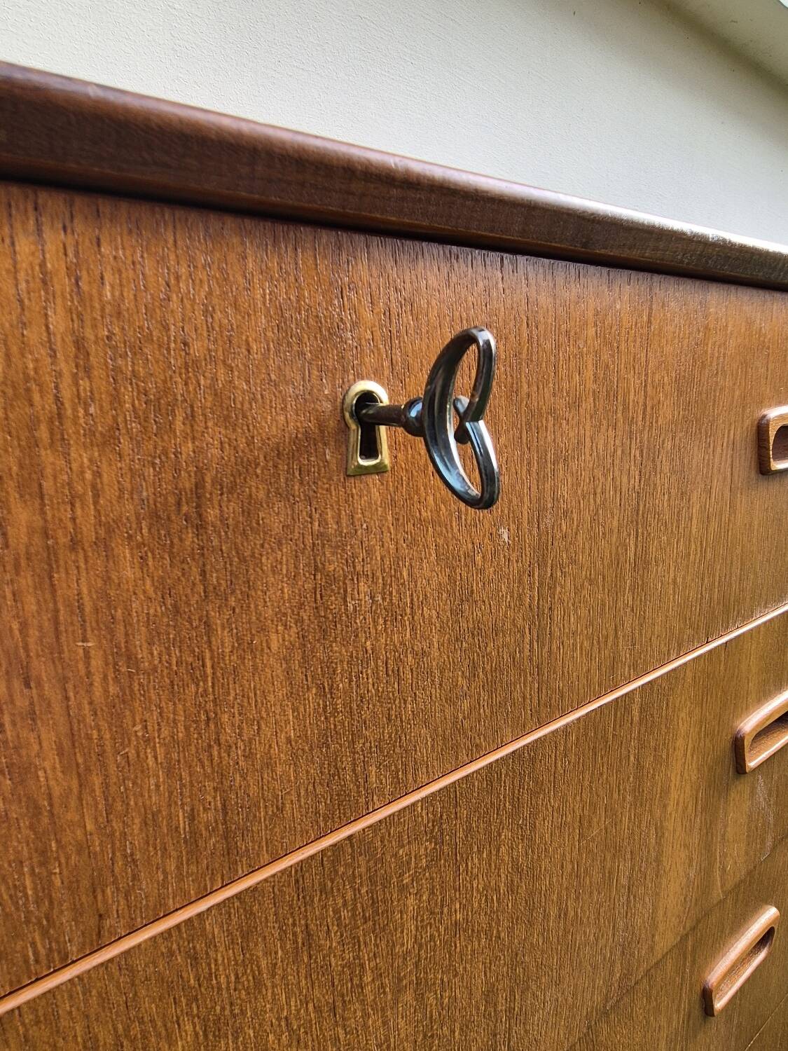 Scandinavian teak chest of drawers, 5 drawers, 1960s