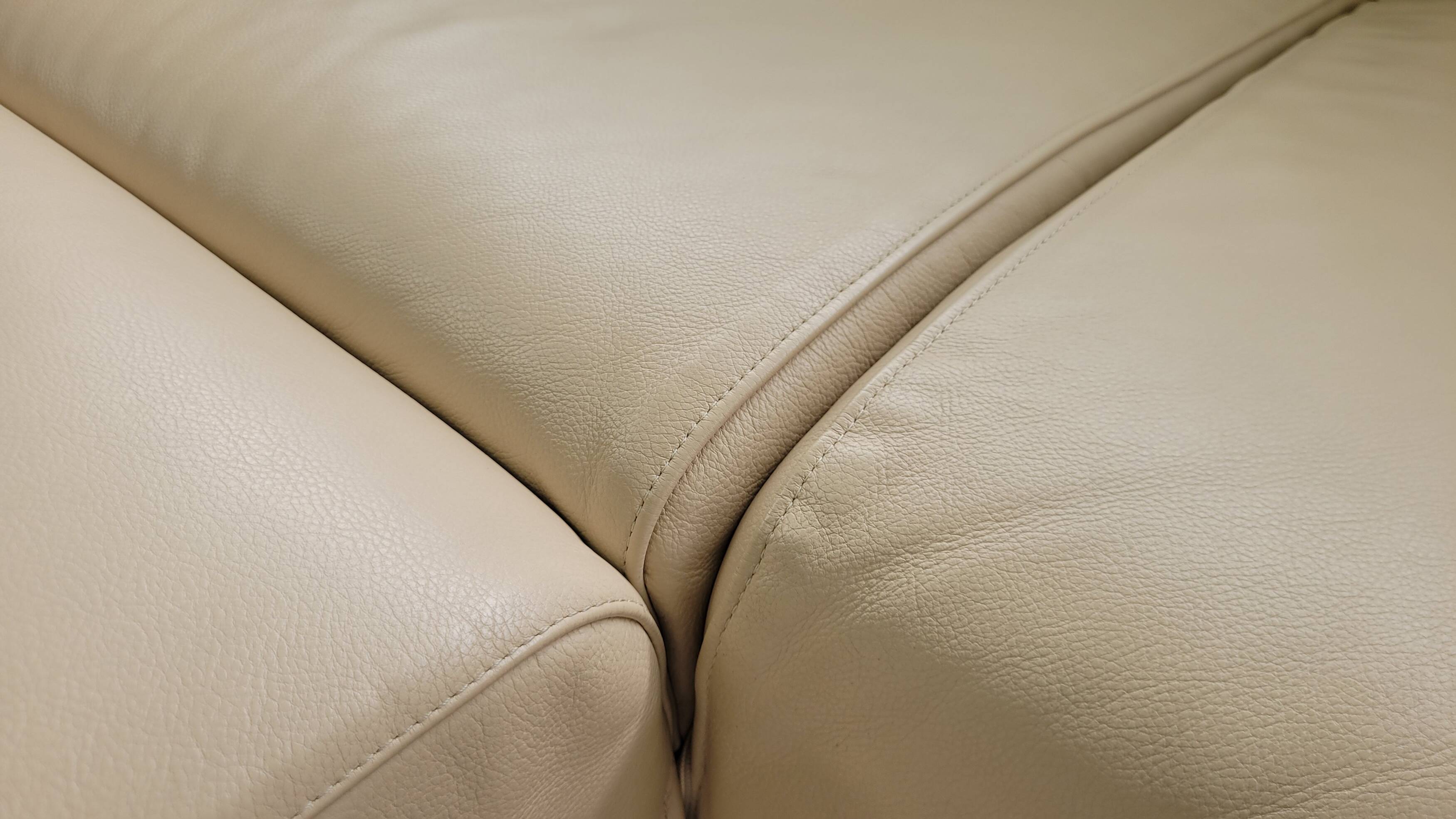 'Met' 250 Sofa by Piero Lissoni for Cassina (1996) – Italy