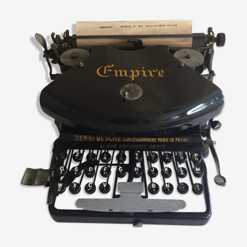 Machine à écrire "Empire"