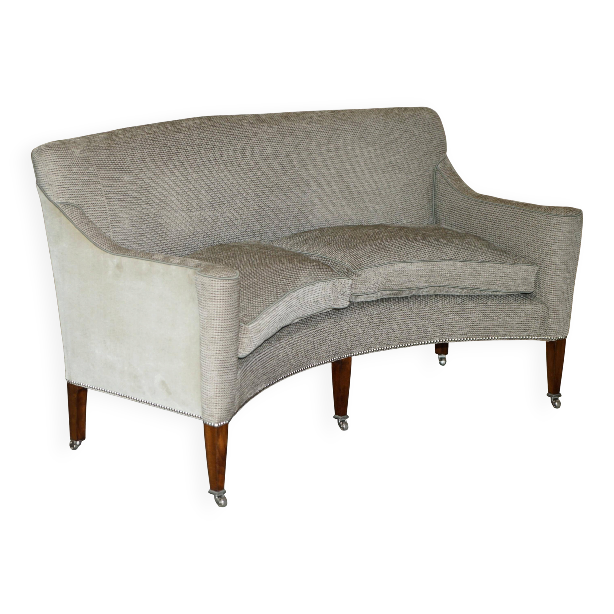 William Yeowood Curved 2-Seater Sofa in Velvet and Linen