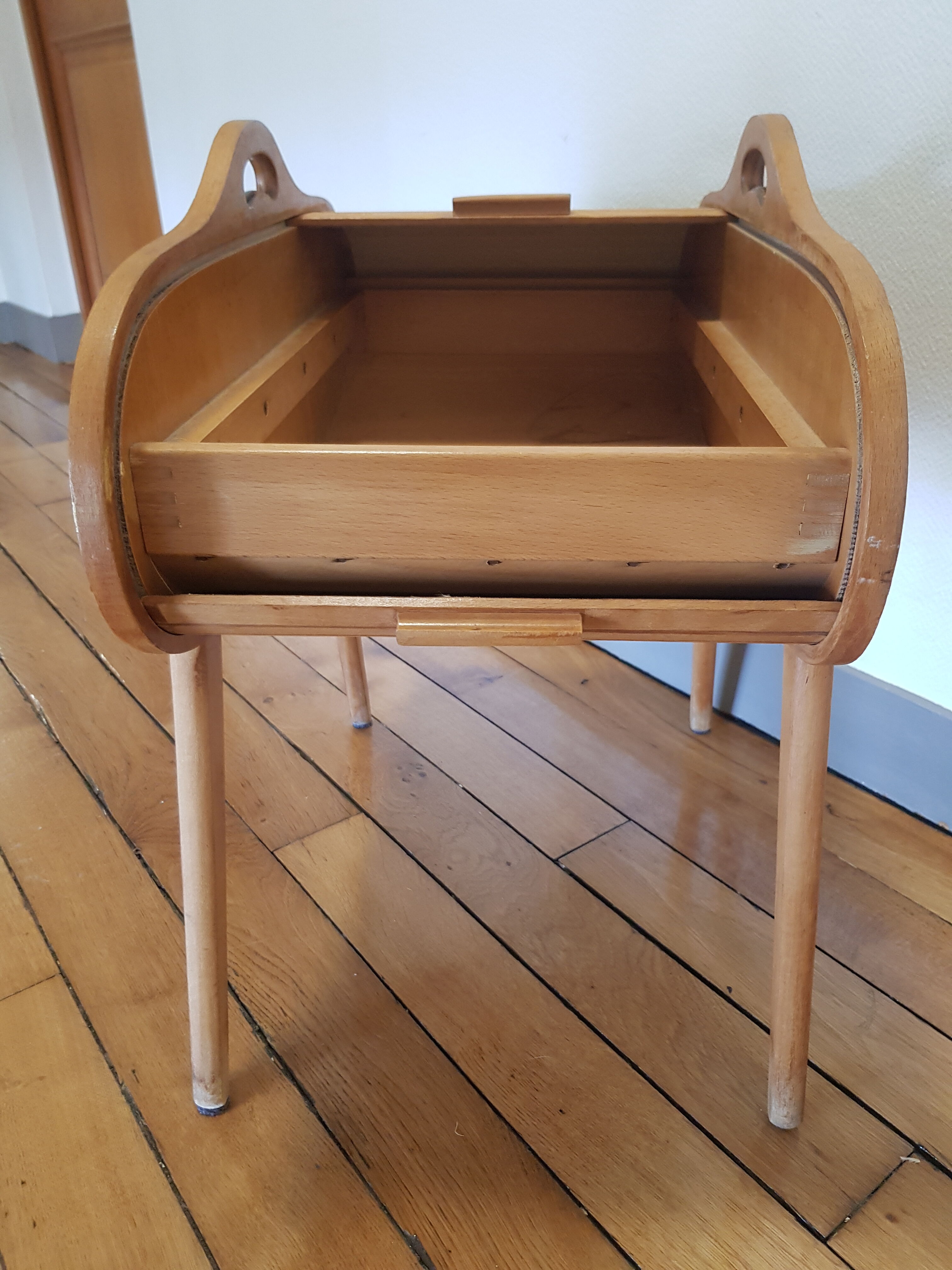 Worker/sewing box year 50