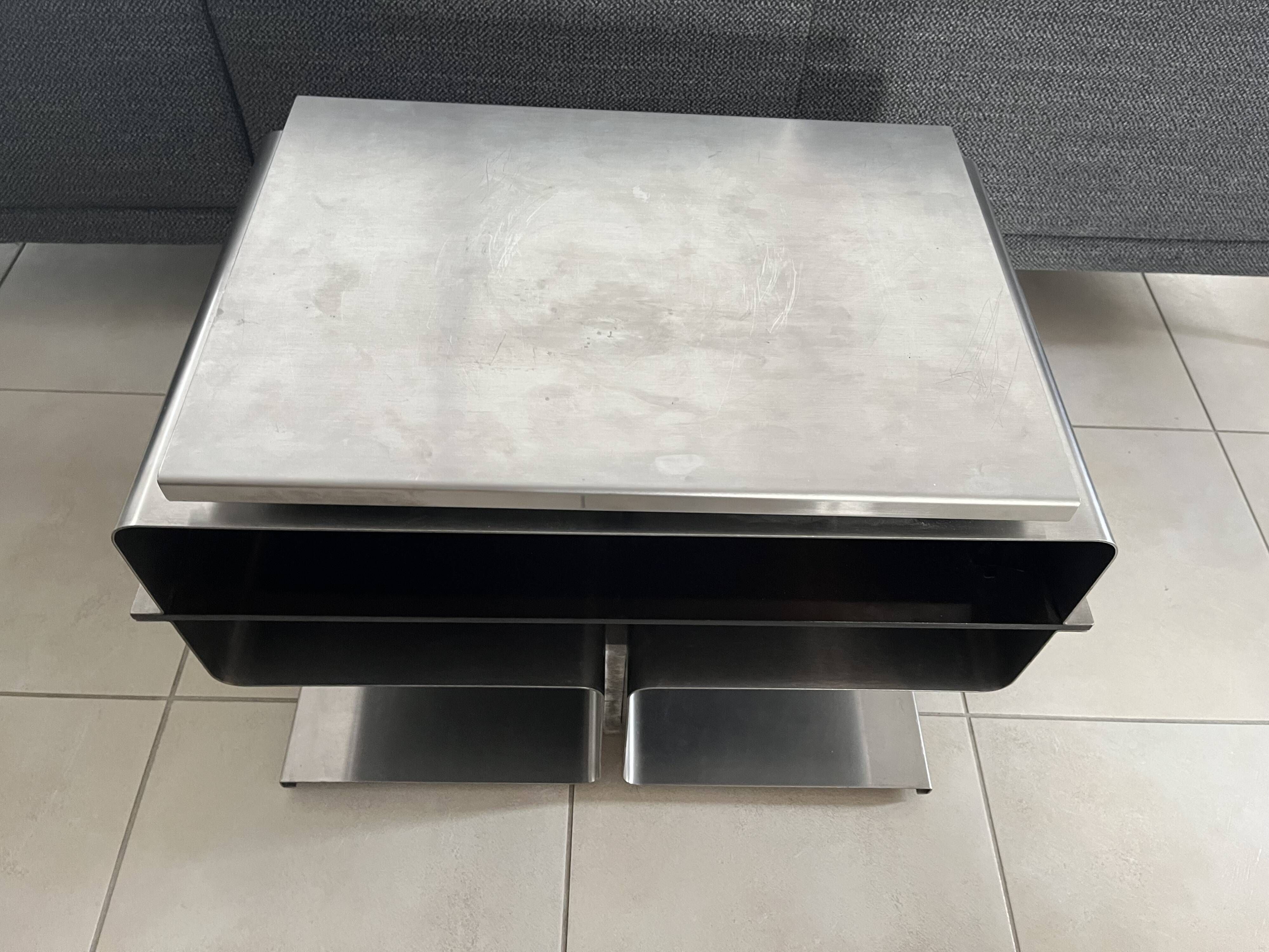 Table basse / Meuble hifi modèle "Sequenza" de François MONNET pour Kappa