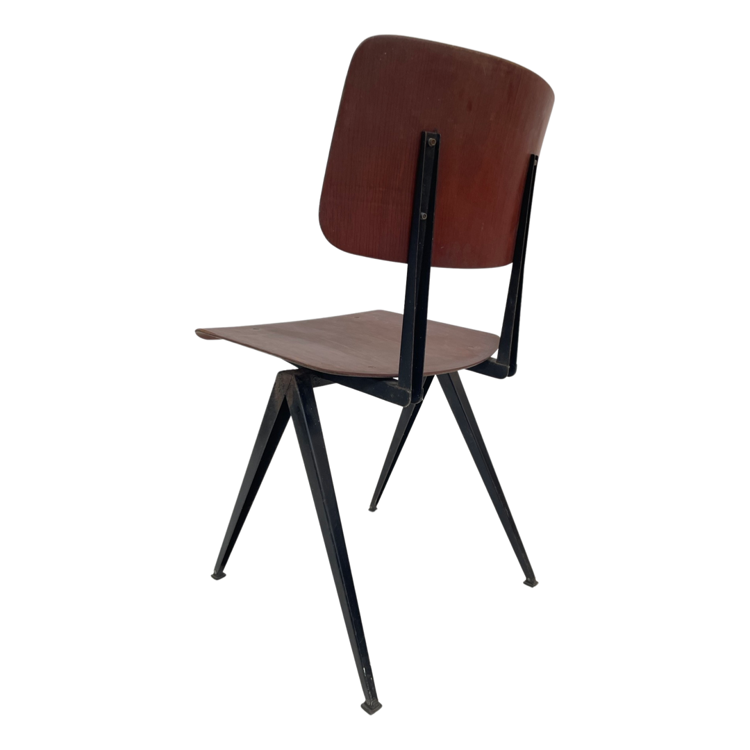 Chaise industrielle Galvanitas S16 Pagholz Pays-Bas 60's