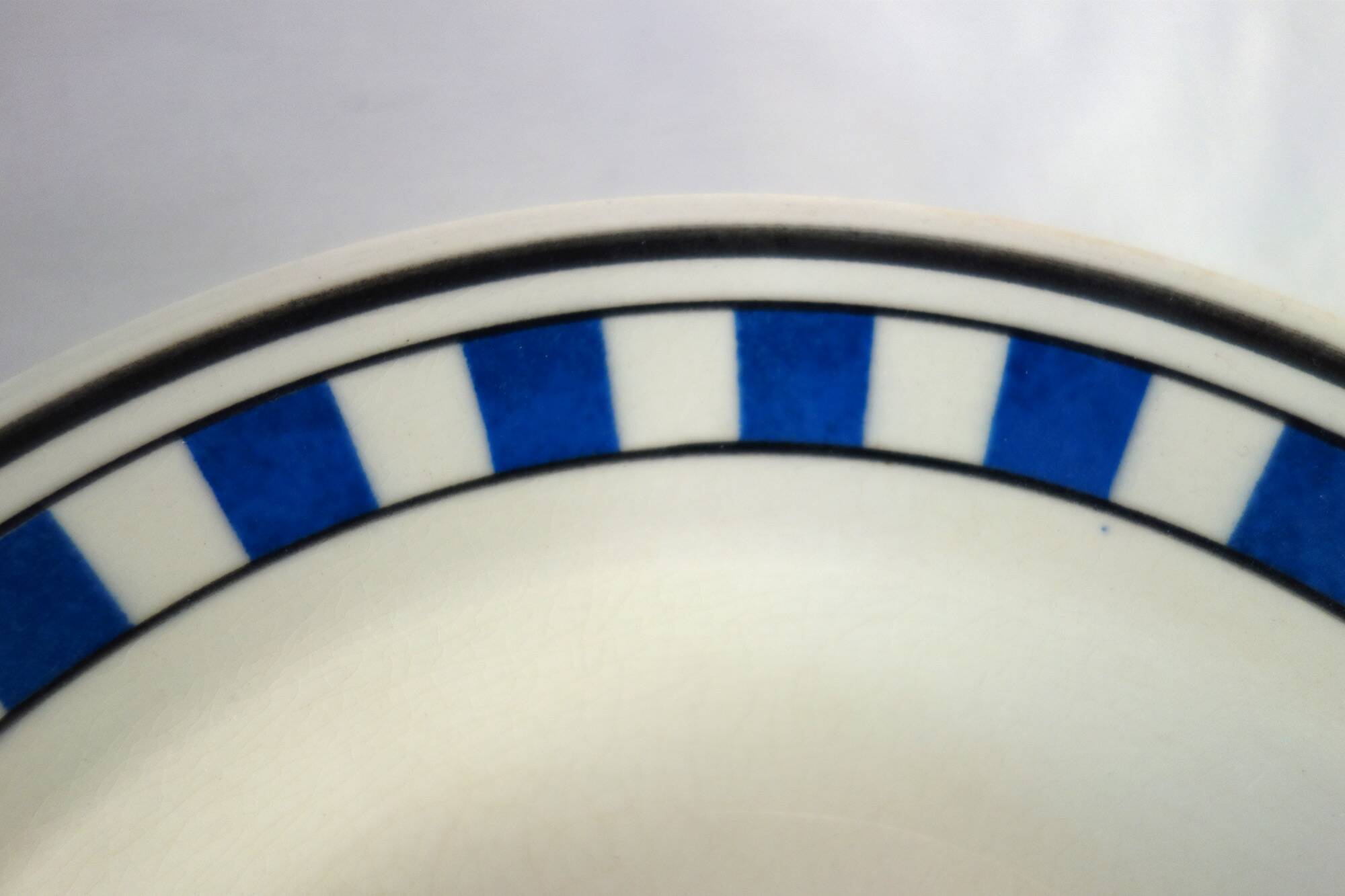7 plates Faïencerie Nouvelle de Provence 1930s