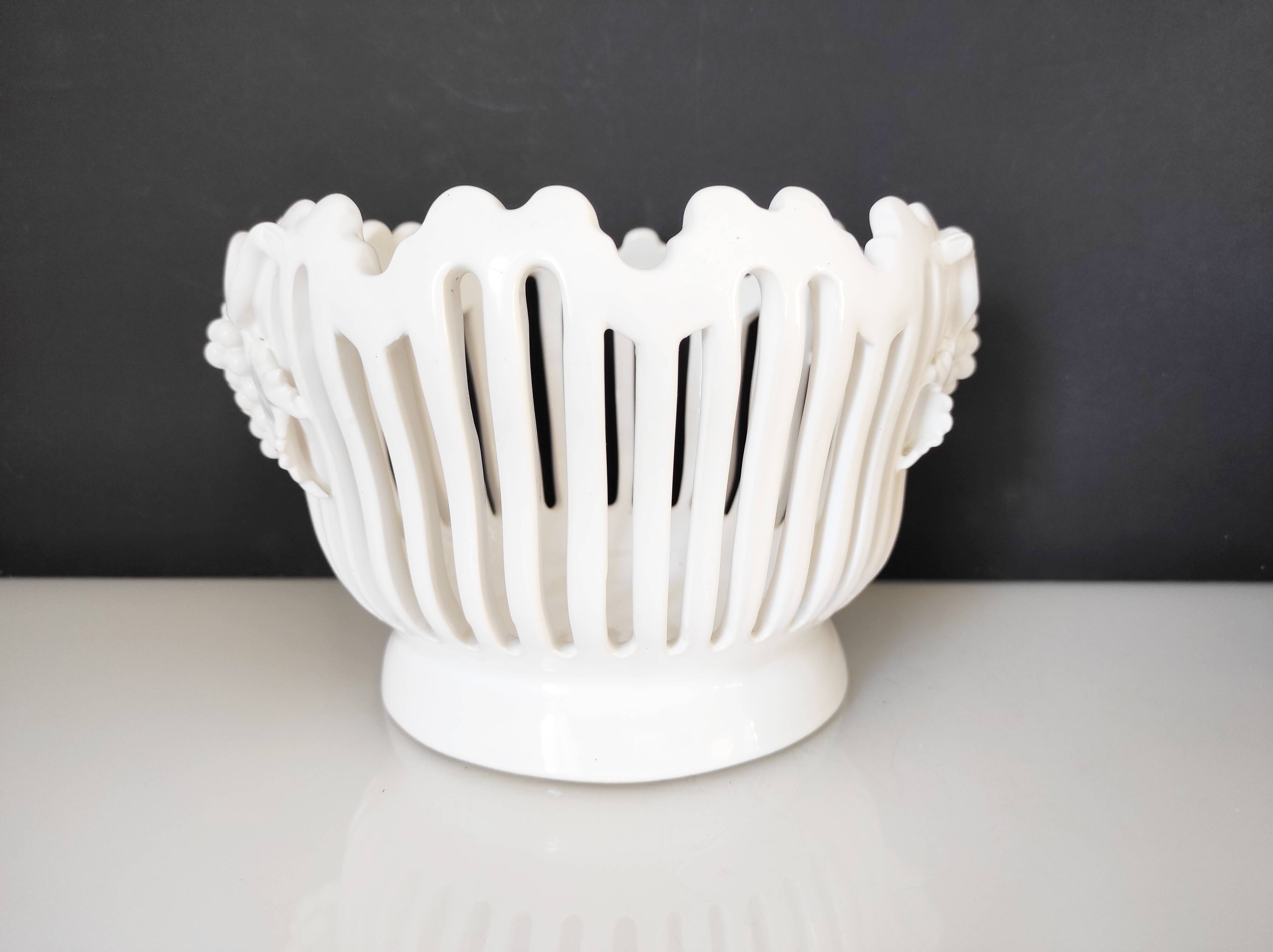 Openwork earthenware fruit bowl with grape decoration