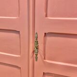 Armoire parisienne
