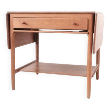 Side table by Hans Wegner - Andreas Tuck Denmark