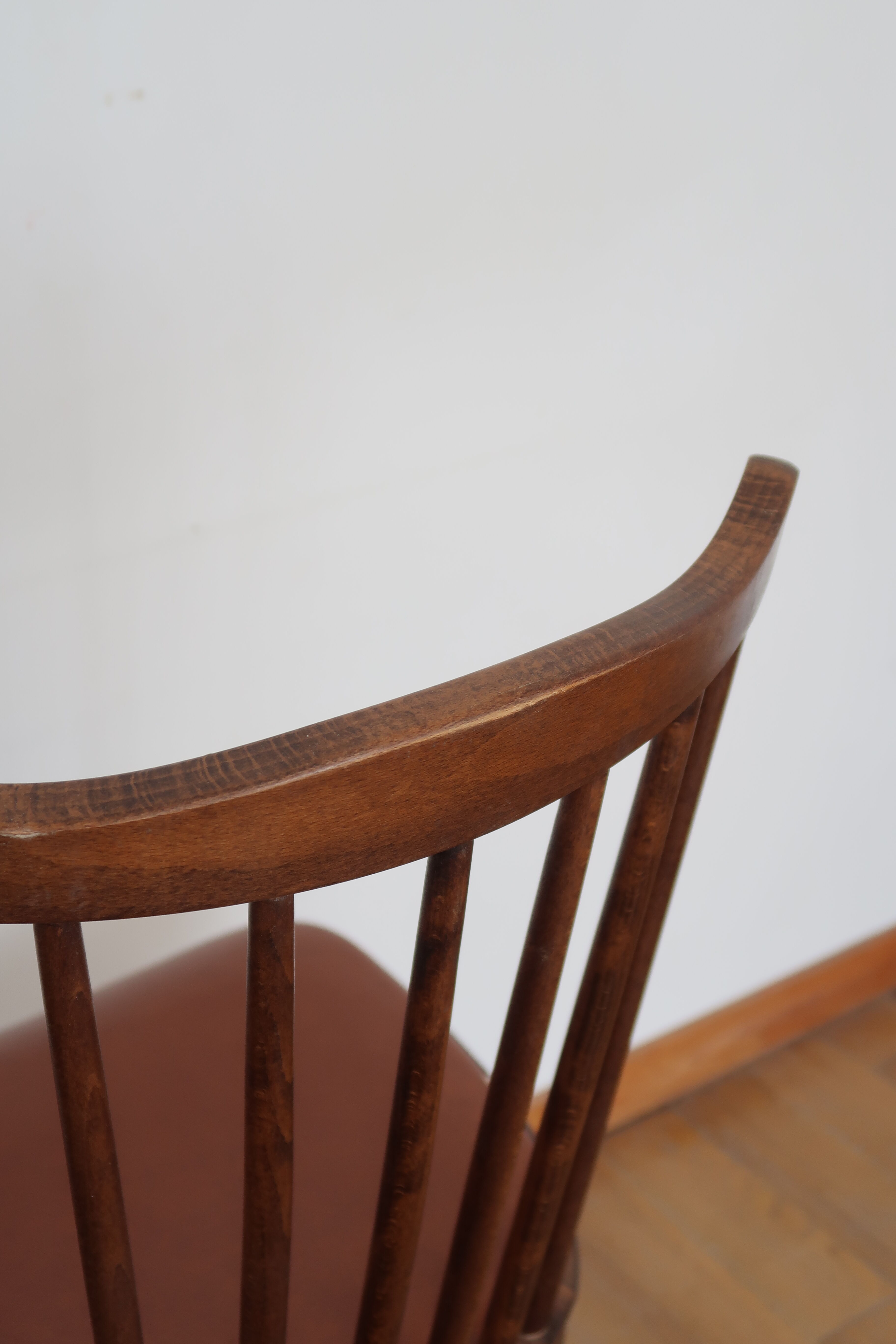 Paire de chaises bistrot "Menuet" Baumann