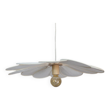 12-petal flower pendant in rattan and white linen