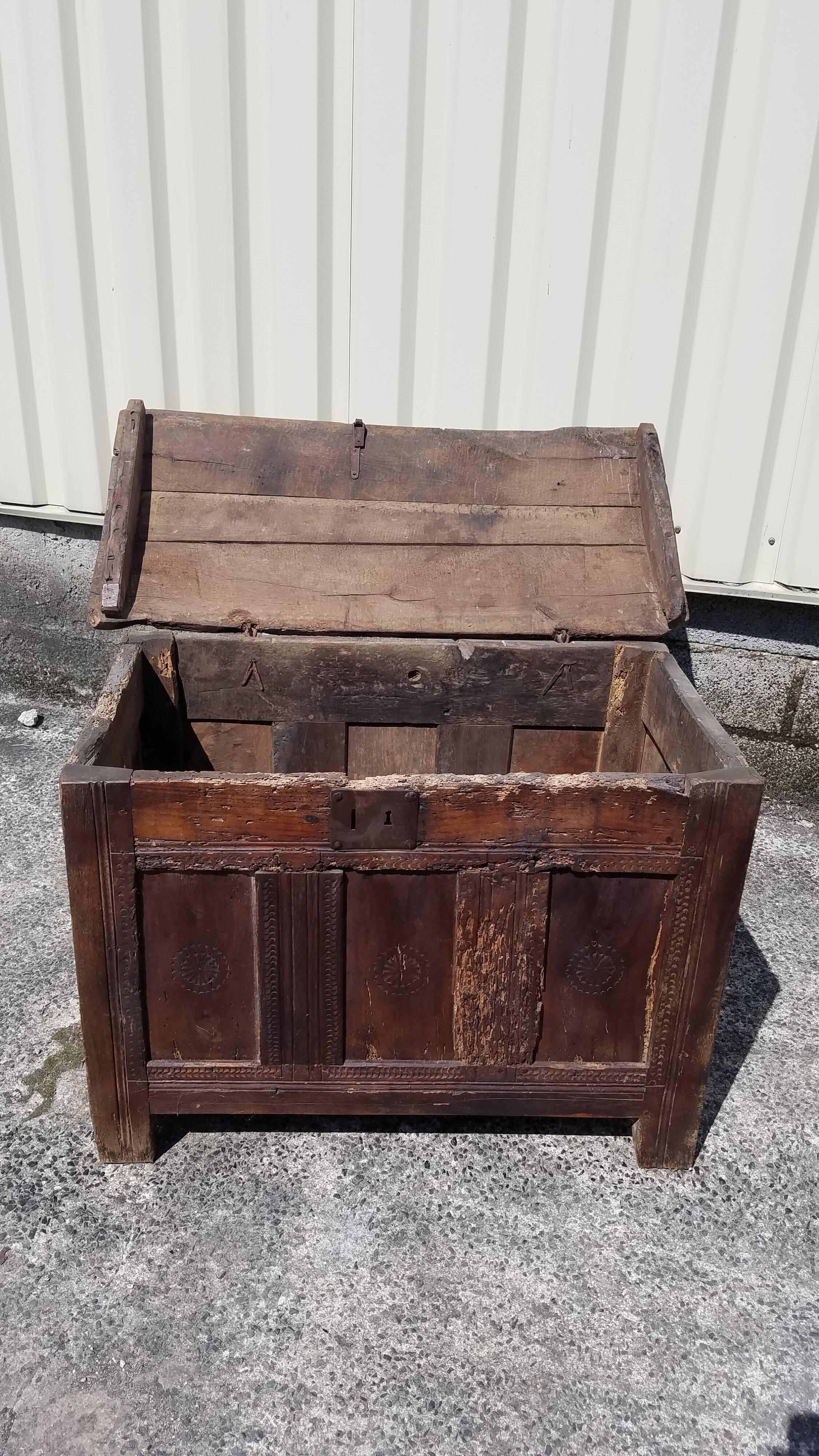 Coffre a grain 17 ème siècle