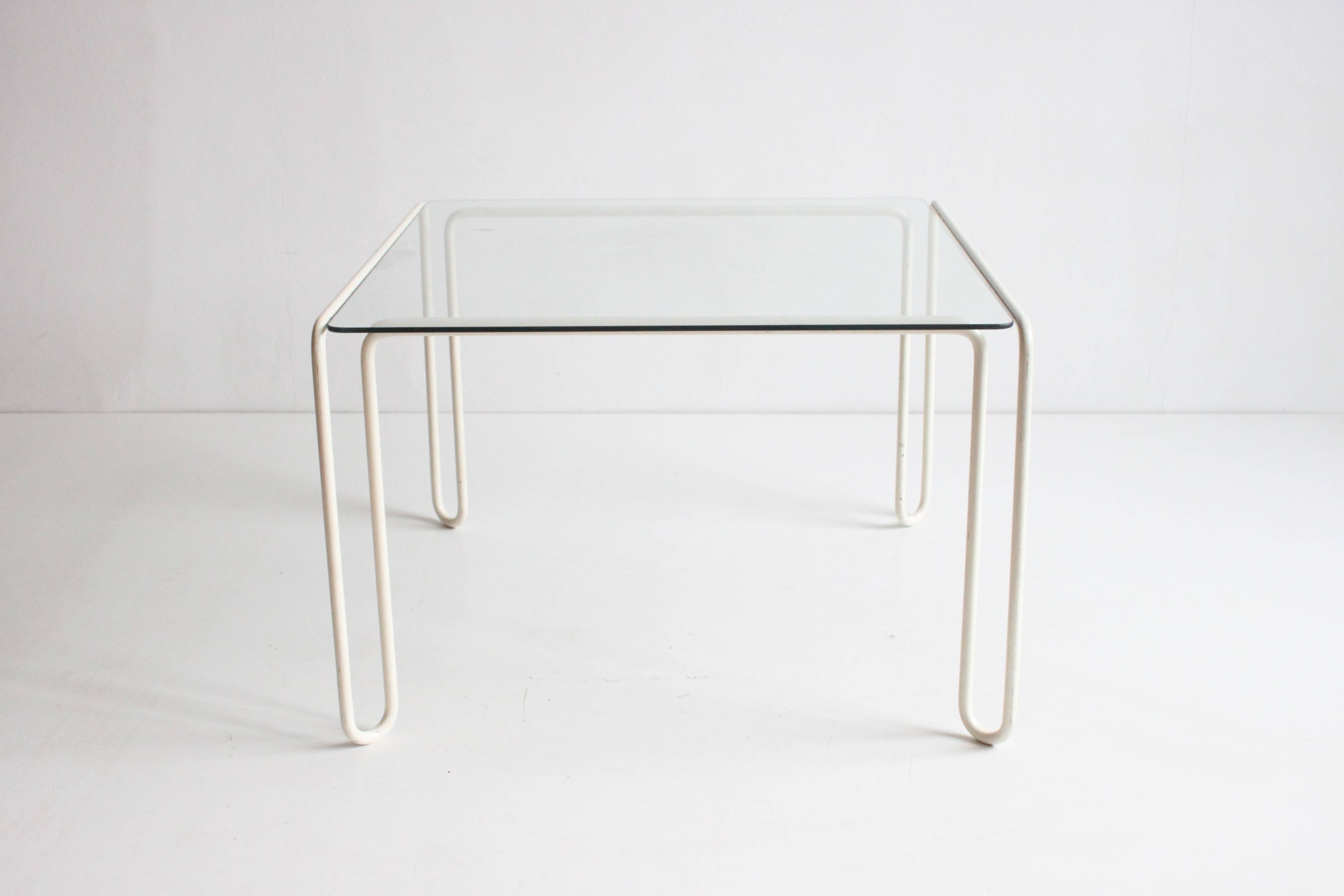 Table basse vintage à structure en métal courbé, 1960