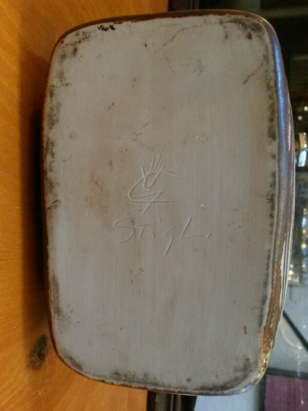 Vase modèle unique 1969 décor de têtes multiples Stig Lindberg