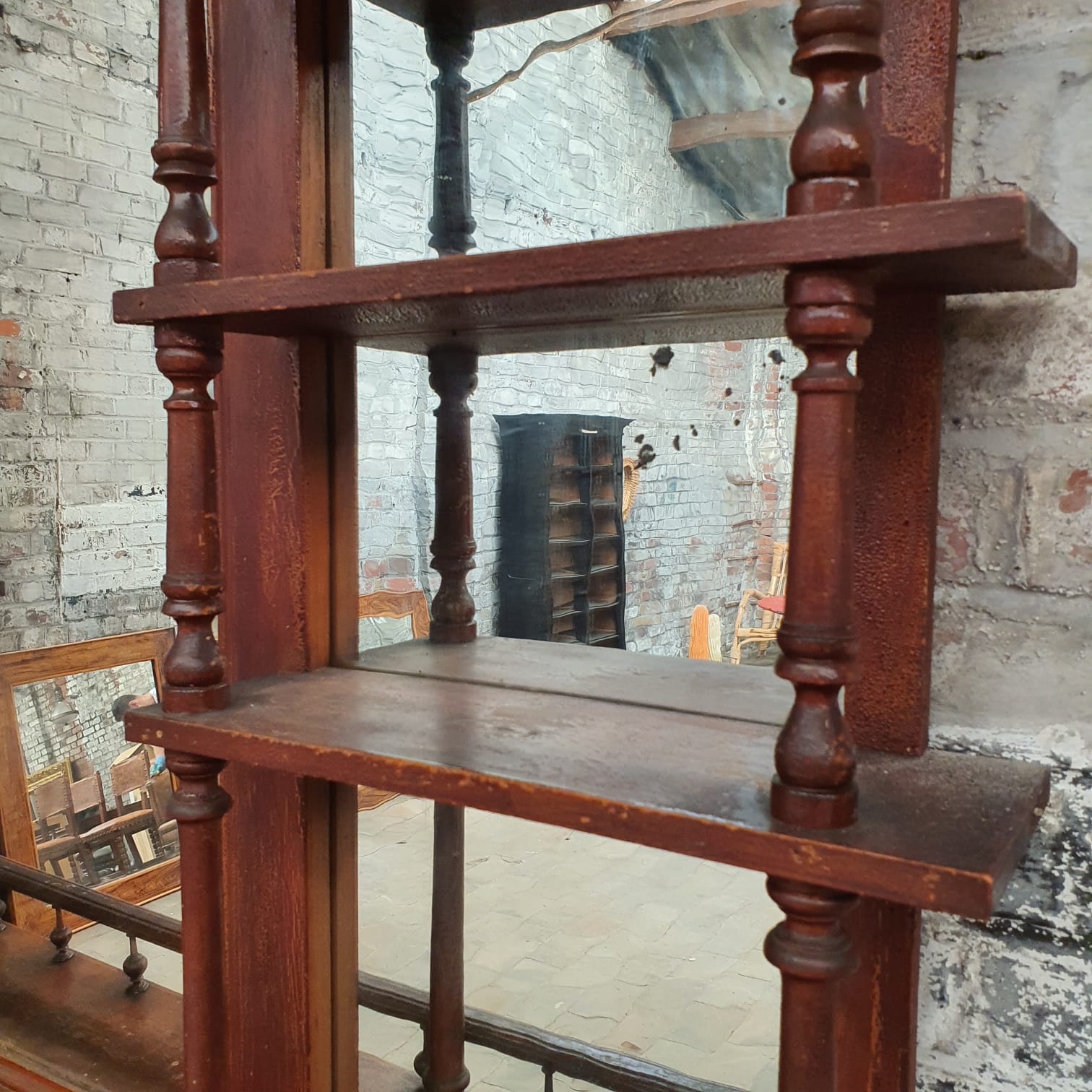 Estaminet rear countertop