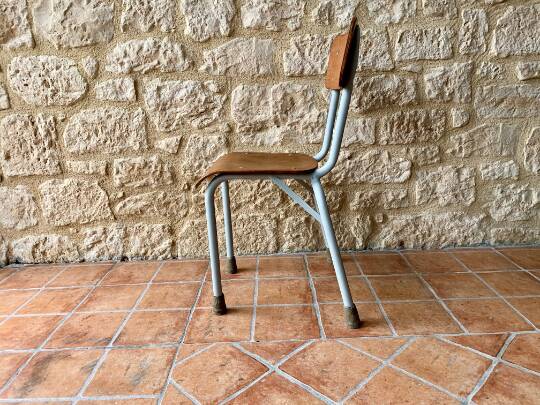 Vintage children's chair in wood and metal from the 50s/60s