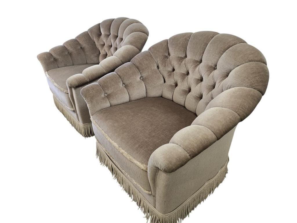Set of 2 vintage armchairs / chairs / seats with fringes.