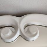Old Oval Cast Iron Mirror - White - Vintage - 48 x 38.5 cm.