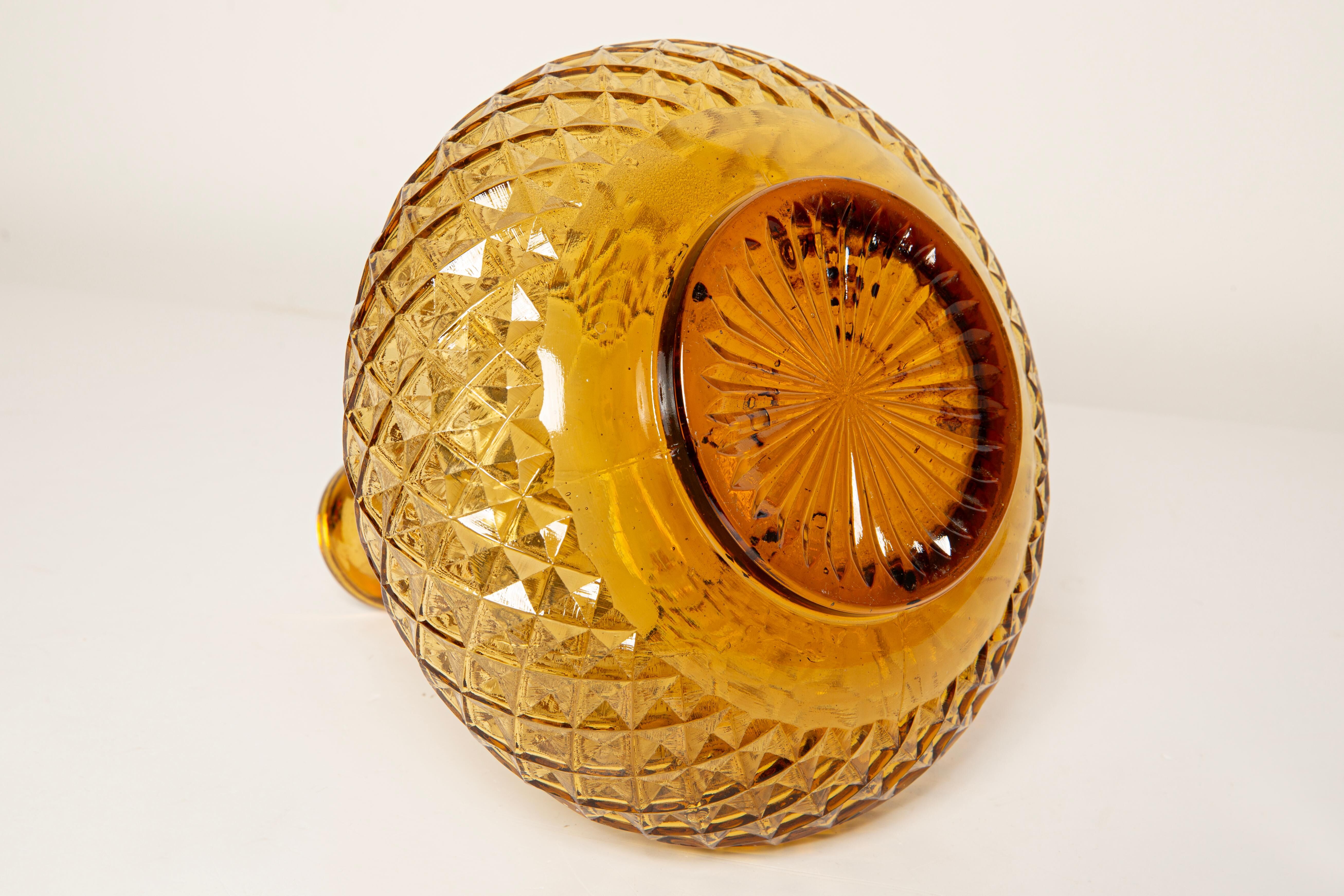 Mid-century yellow glass bottle with stopper, Italy, 1960s