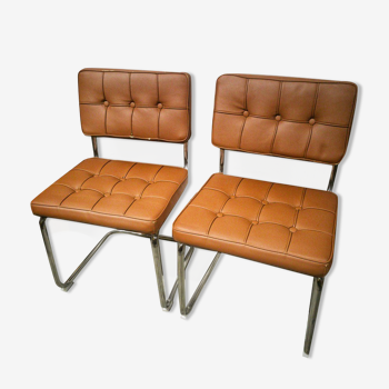 Paire de chaises cantilever chrome et skaï