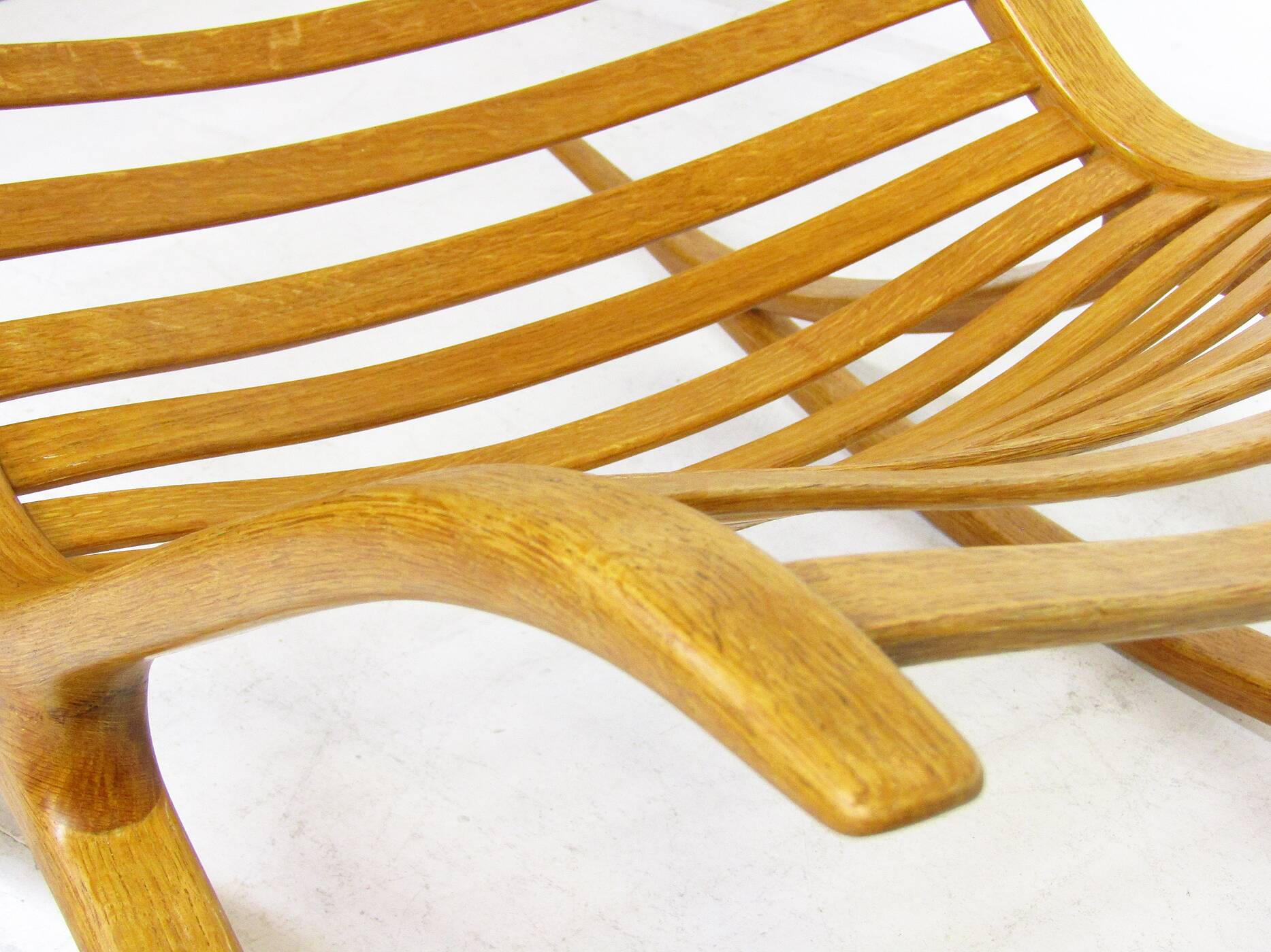 Sculptural 1960s Wishbone Rocking Chair In Oak By Robin Williams