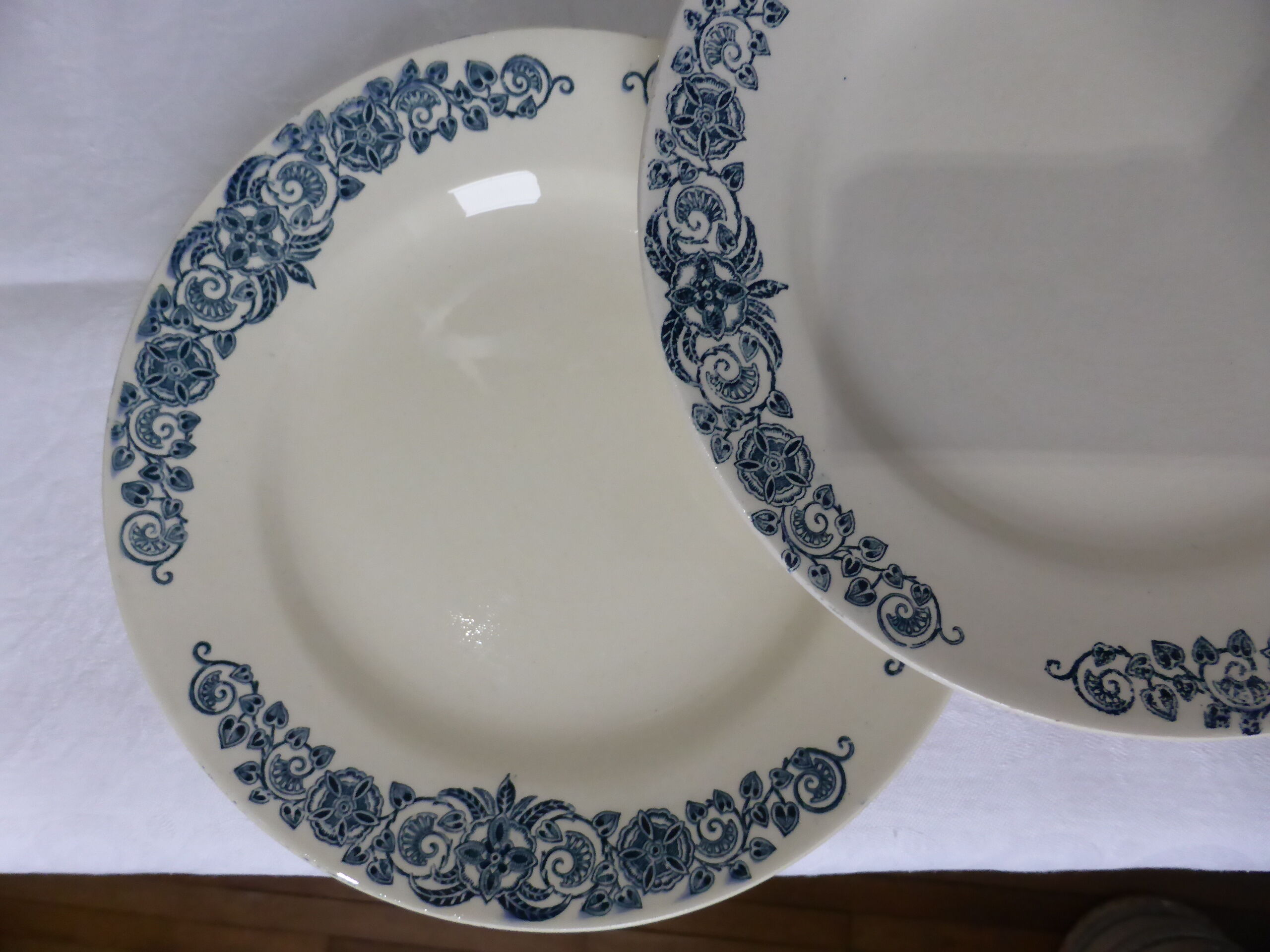 4 vintage flat plates in iron earth from Longchamp model Alesia 211208