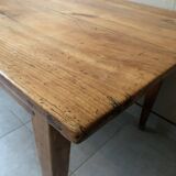 Large vintage farmhouse table from the 50s in solid wood (oak)