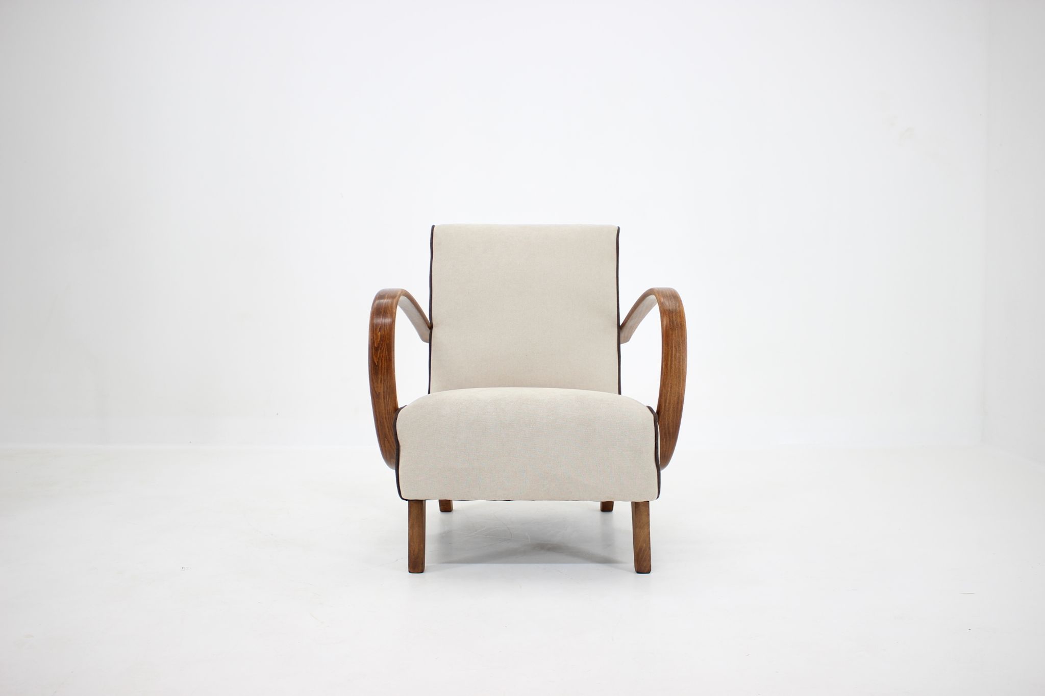 Fauteuil Jindrich Halabala des années 1950, Tchécoslovaquie