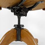 American swivel office armchair in oak, with leather seat, USA, Circa 1900