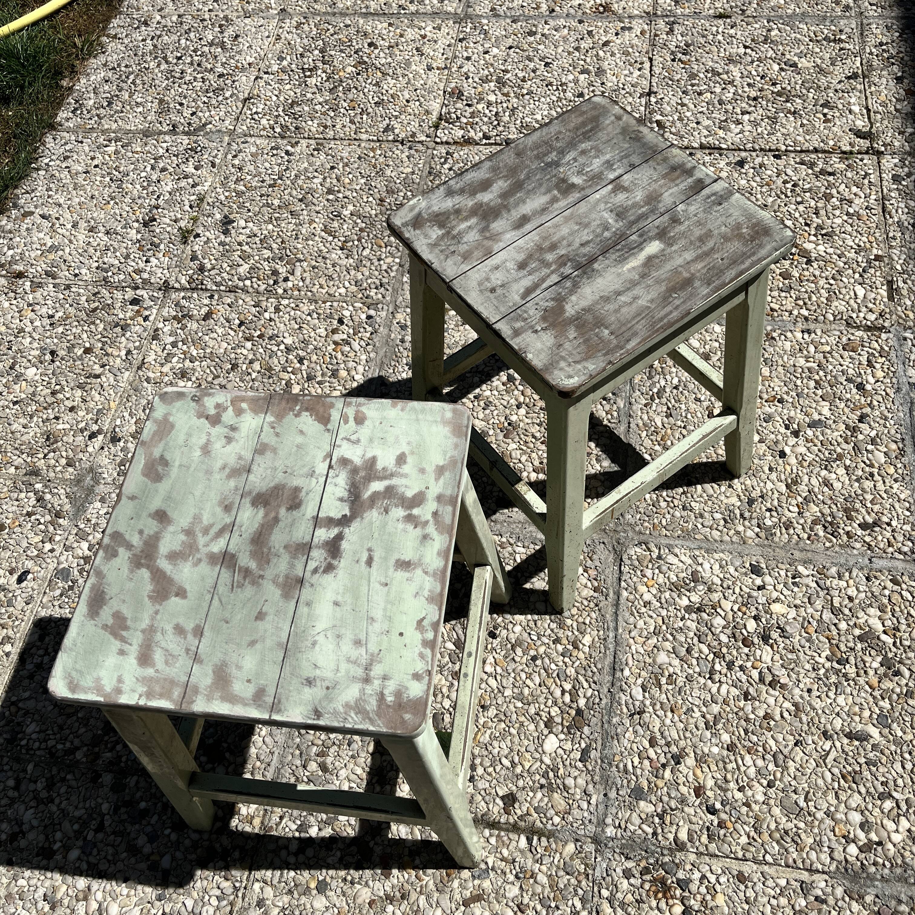 Garden bench in iron and wood and these 2 wooden stools