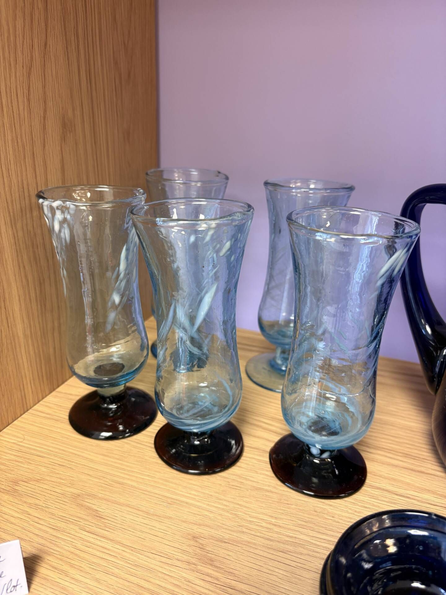 Set of 5 champagne flutes / hand-blown glass juice glasses.