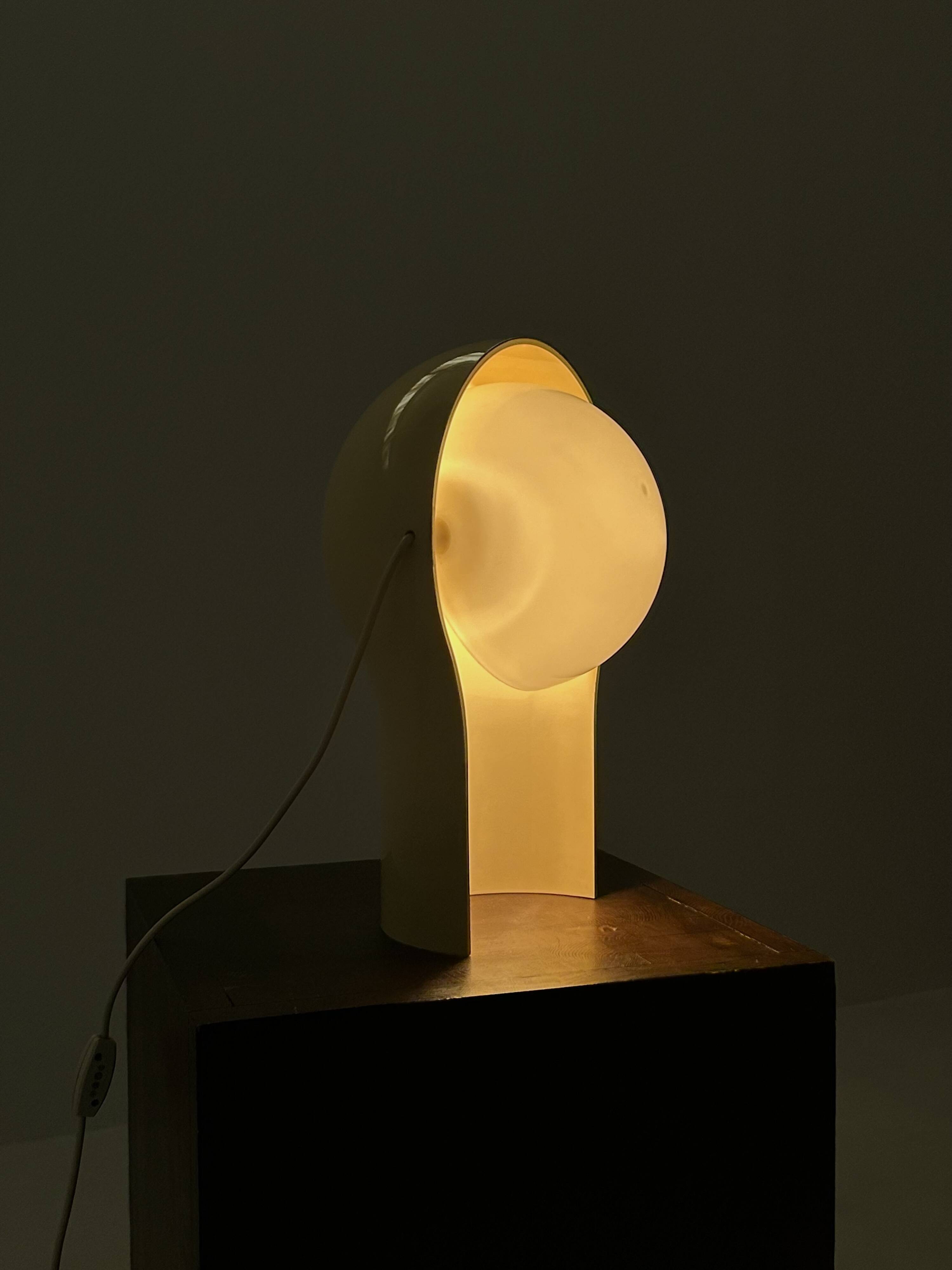 Table lamp Telegono by Vico Magistretti for Artemide