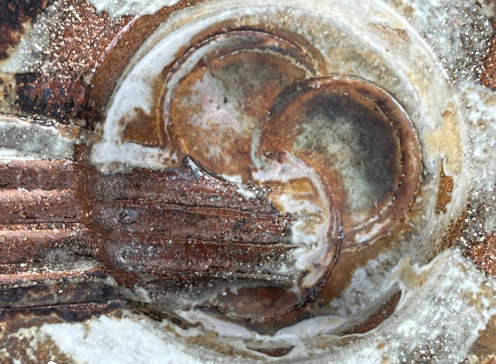 Bowl in studio pottery from mid-century Danish by Aksel Larsen for Axella, 1960s.