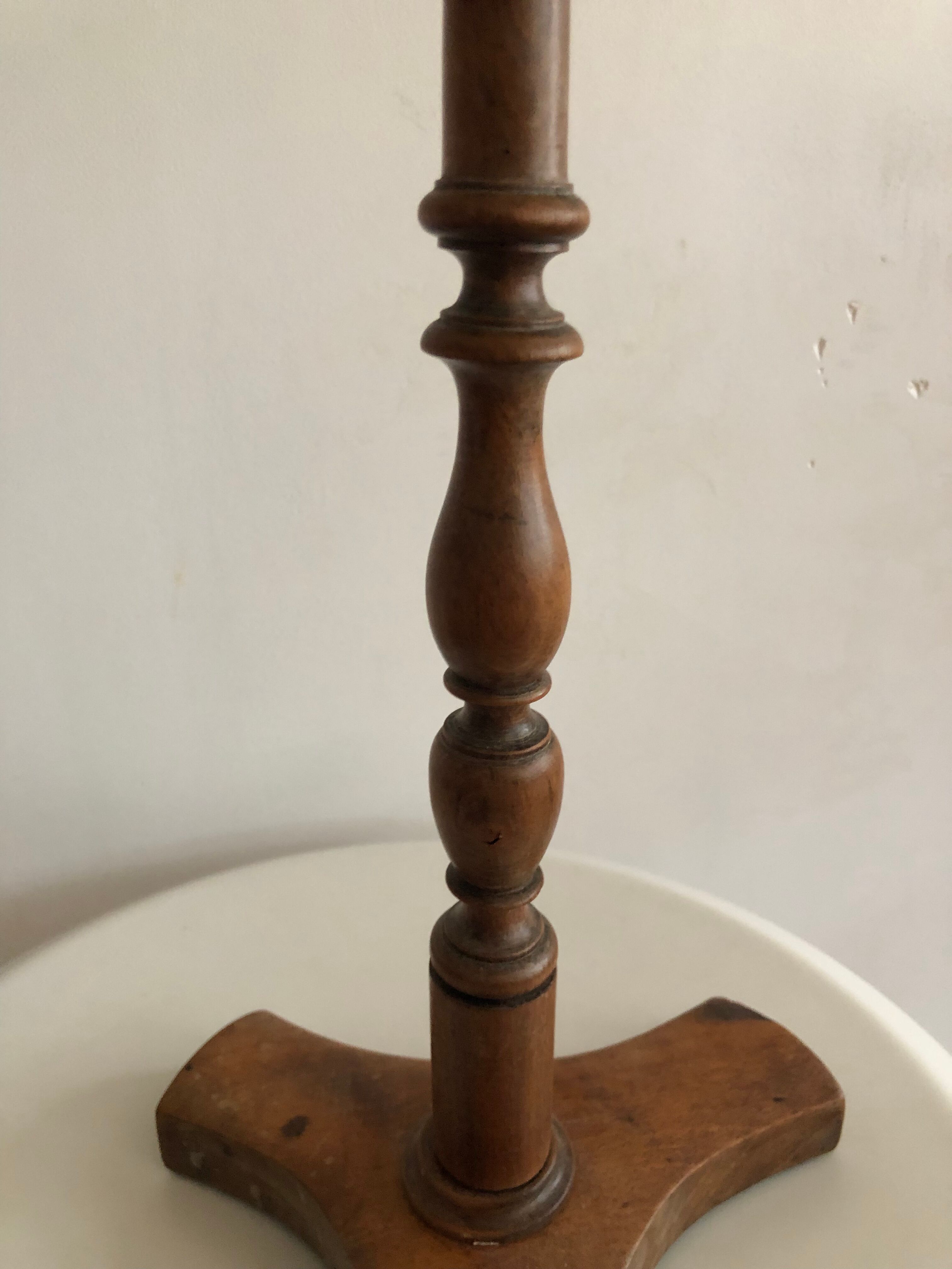 Vintage wooden lamp legs
