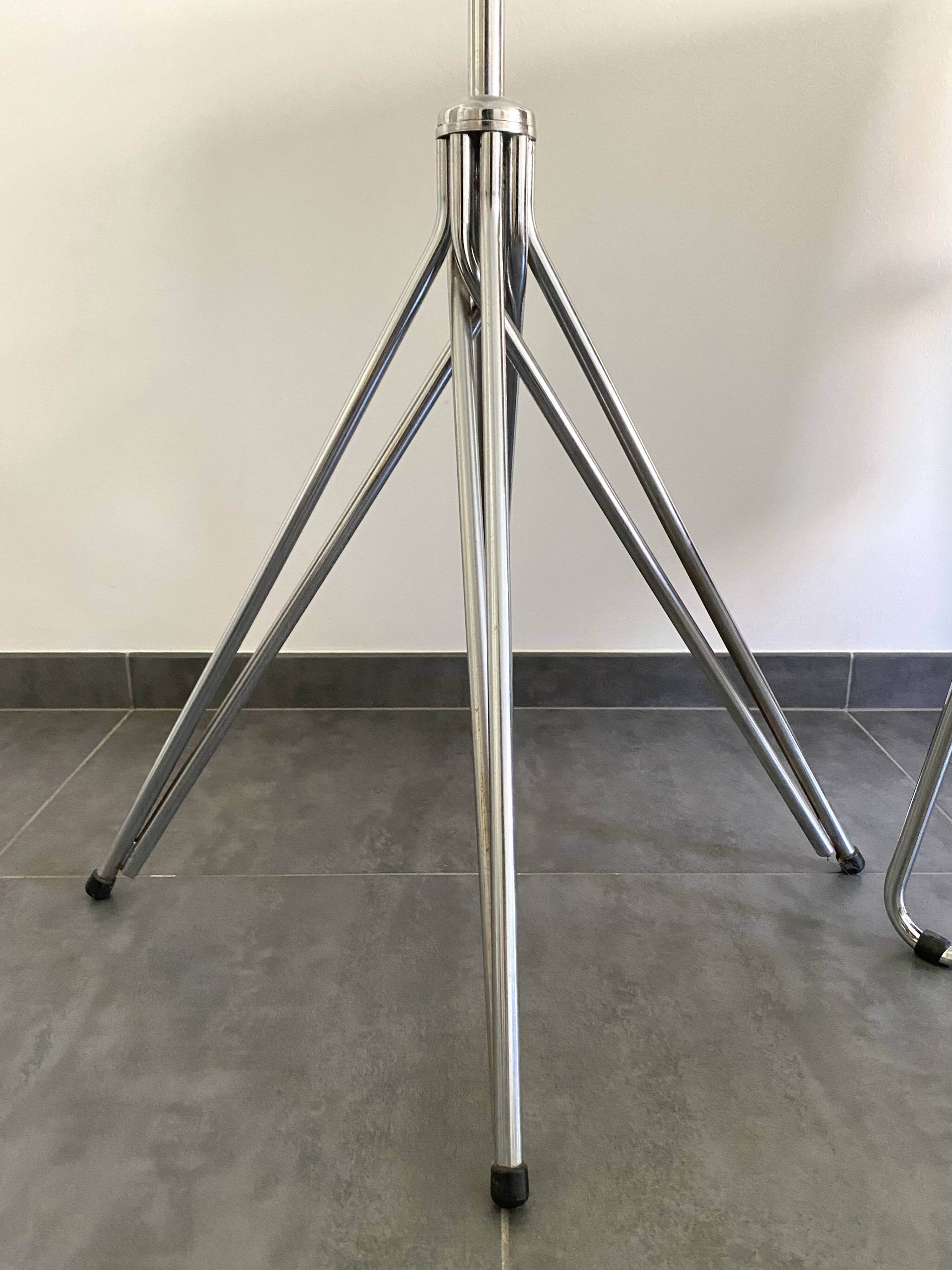 Portemanteau en chrome et bois, années 60-70