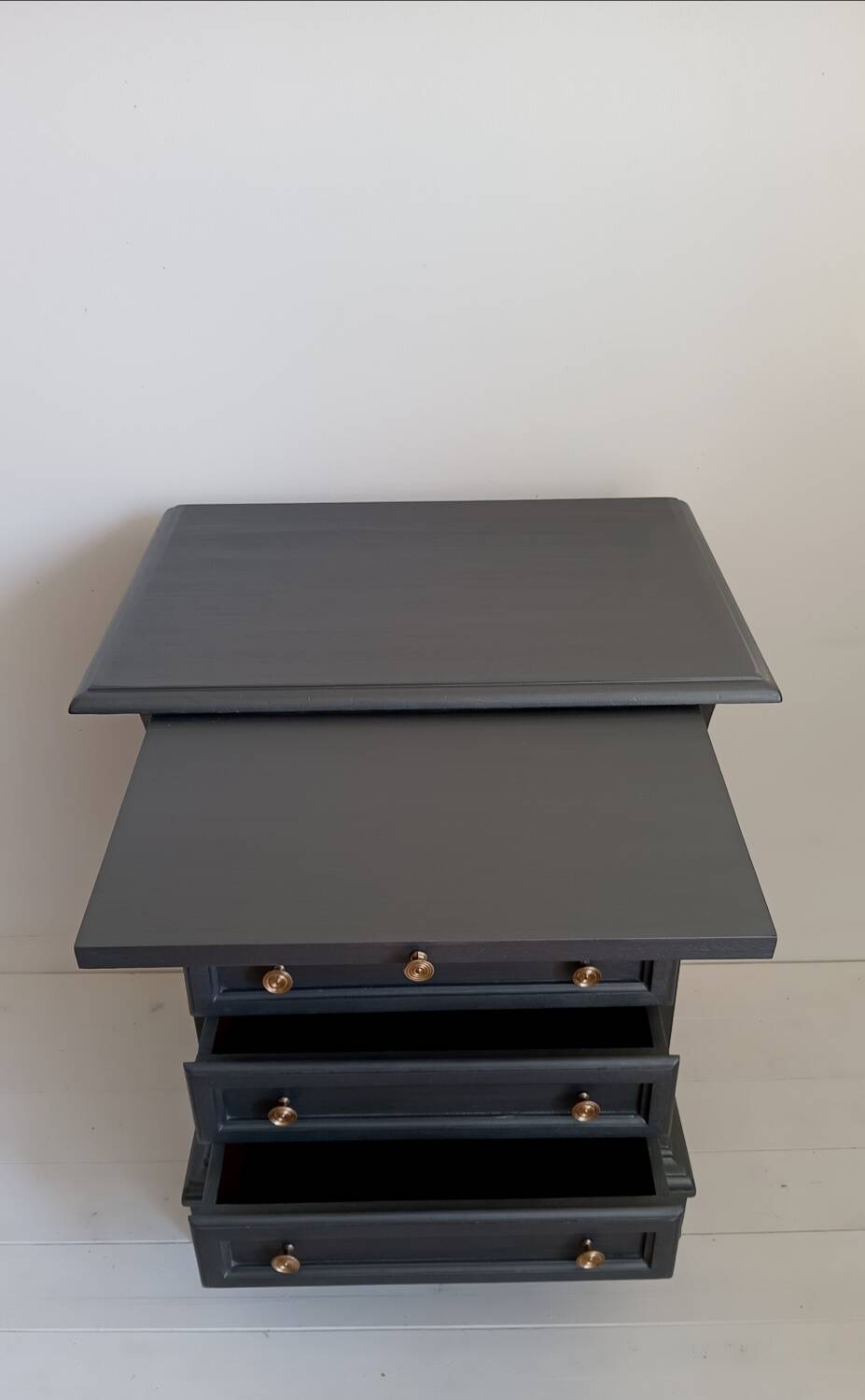 Side table, bedside table