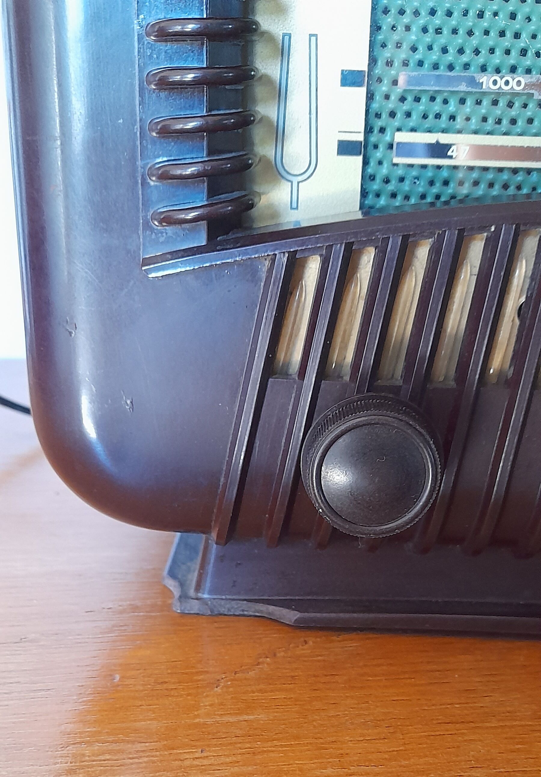 Radio station ducretet thomson l 524